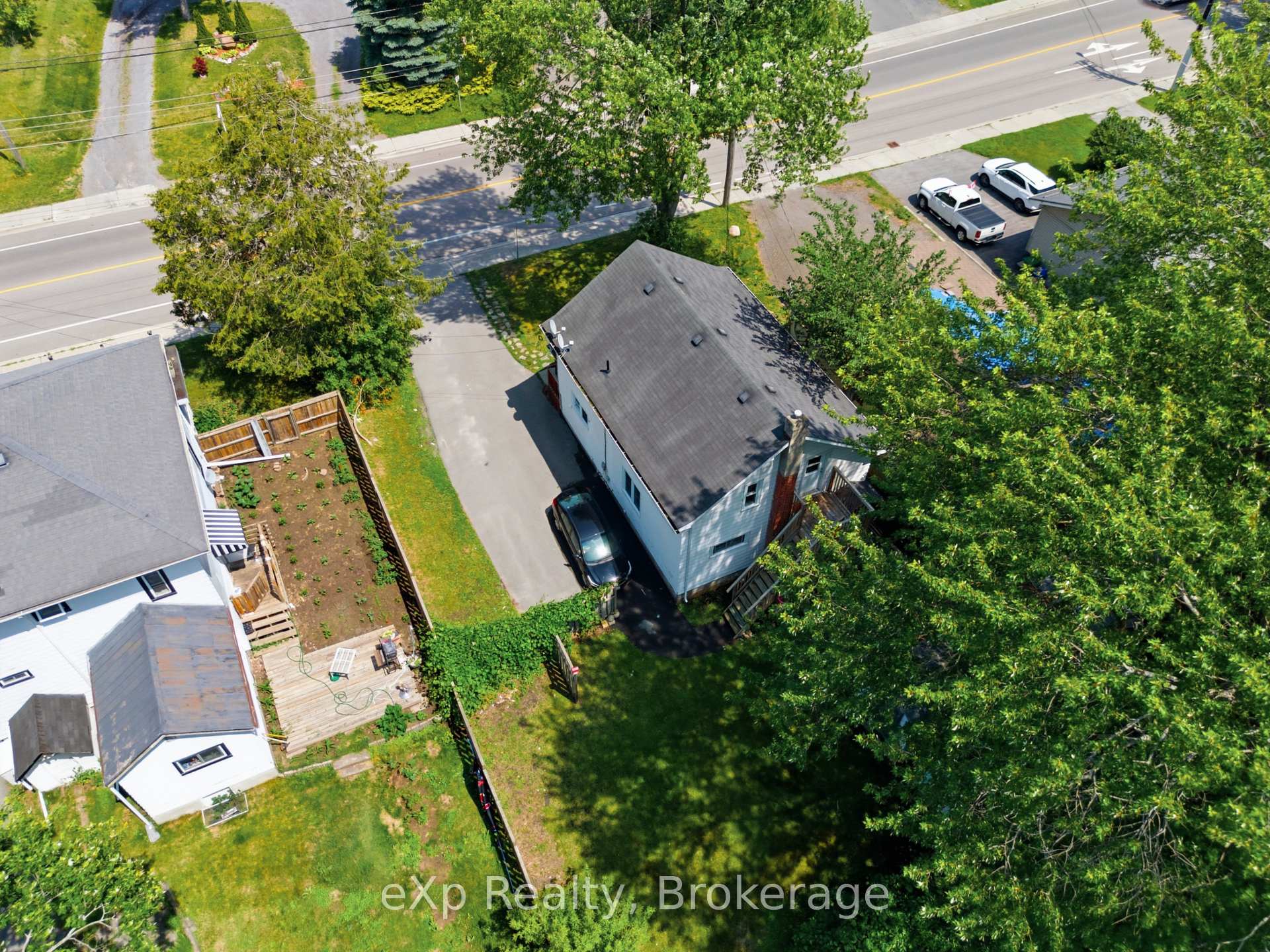Photo 37 of 326 Sidney Street, Quinte West, Trenton Ward — HOMEH