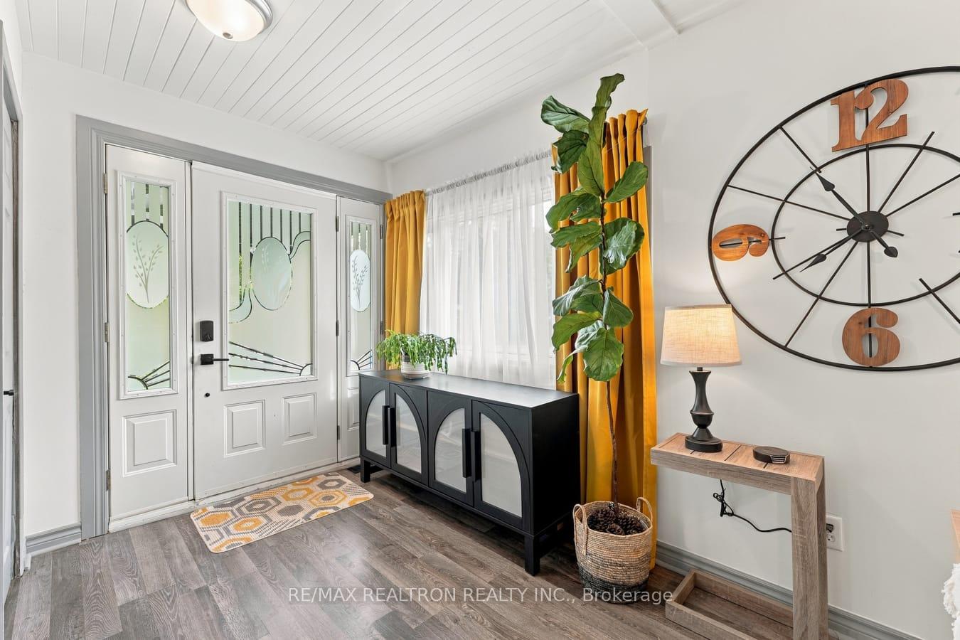 Photo 9 of 203 Bayview Avenue, Georgina, Keswick South — HOMEH