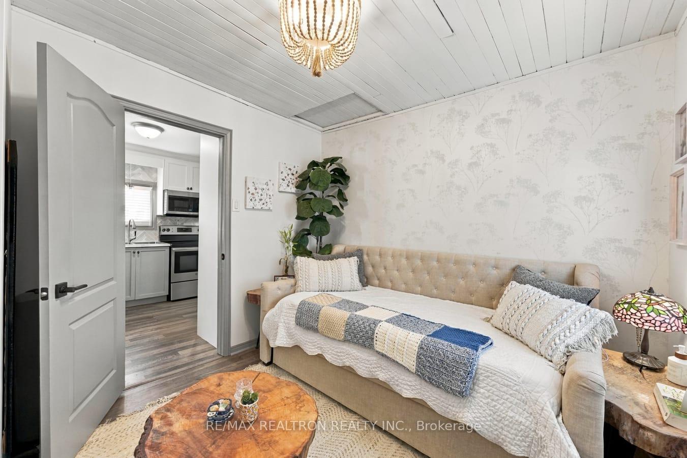 Photo 27 of 203 Bayview Avenue, Georgina, Keswick South — HOMEH