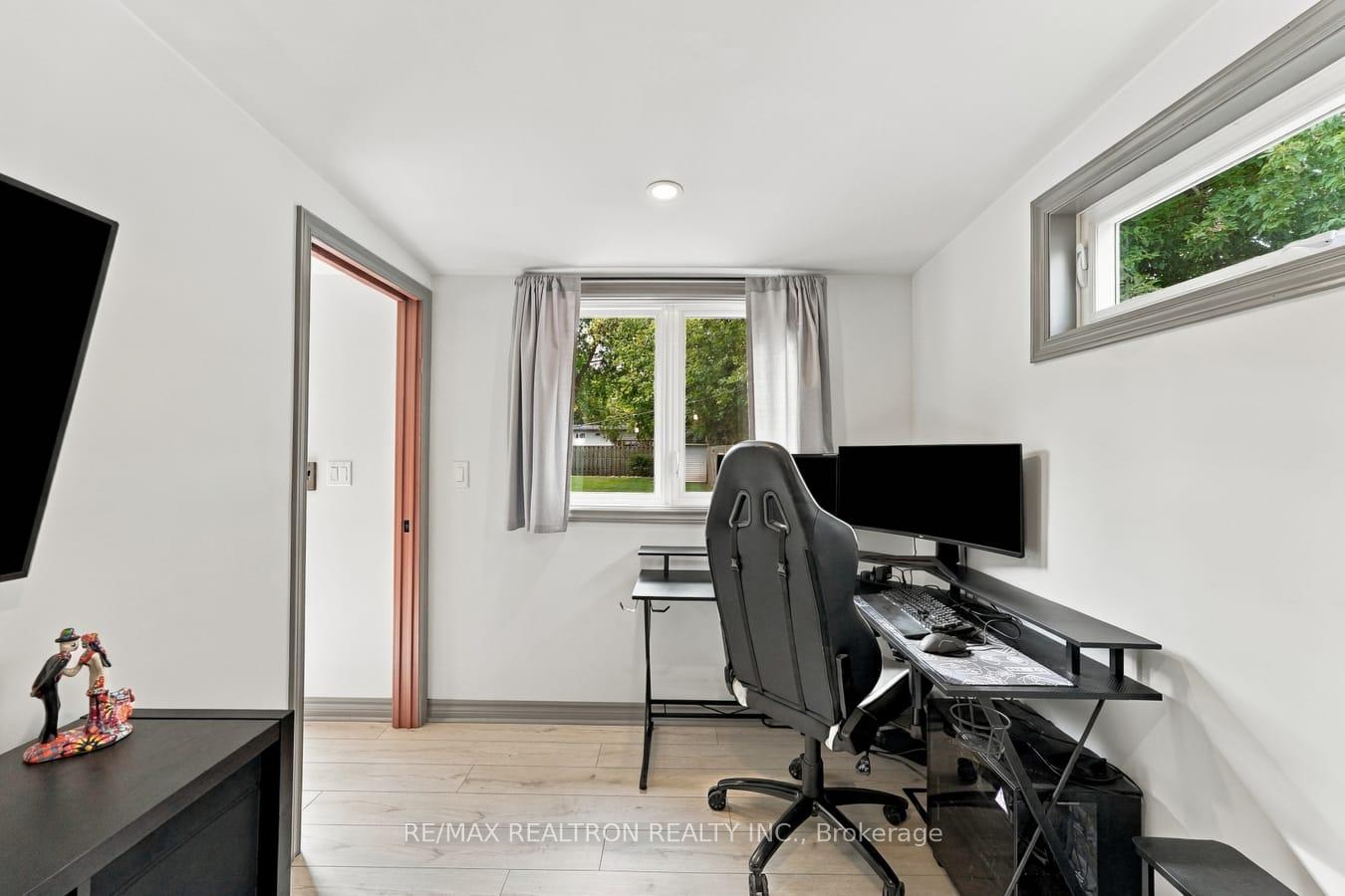 Photo 29 of 203 Bayview Avenue, Georgina, Keswick South — HOMEH