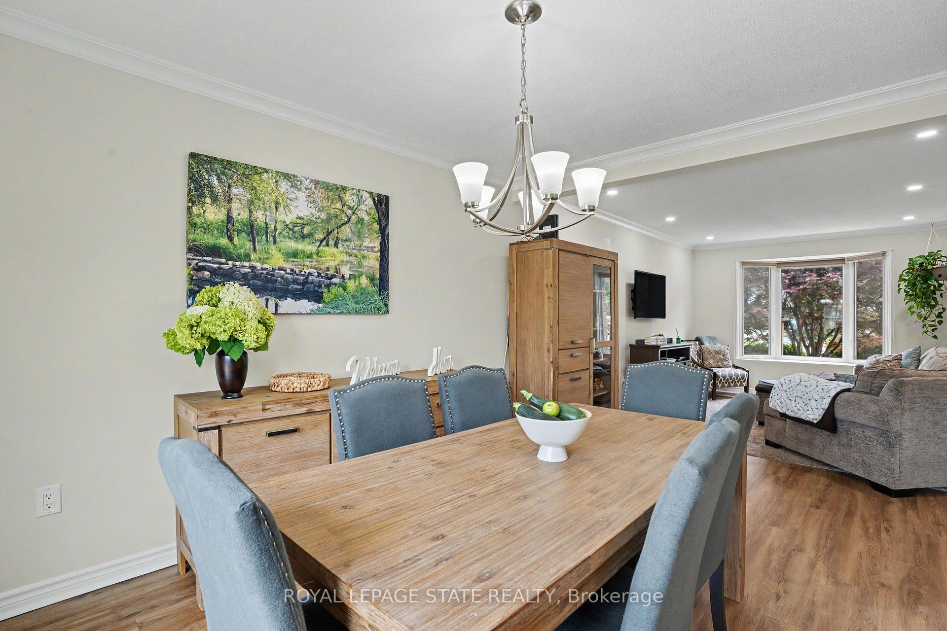 Photo 10 of 103 Glenashton Drive, Hamilton, Stoney Creek — HOMEH