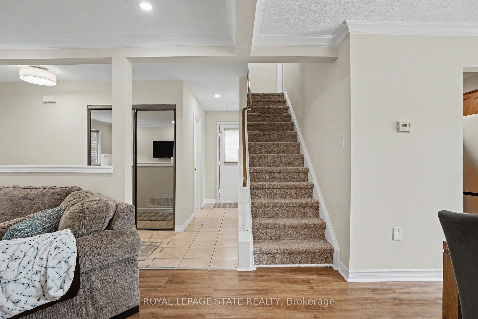 Photo 14 of 103 Glenashton Drive, Hamilton, Stoney Creek — HOMEH