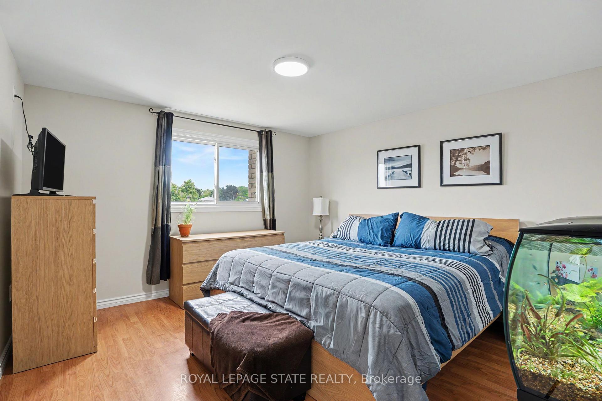 Photo 16 of 103 Glenashton Drive, Hamilton, Stoney Creek — HOMEH