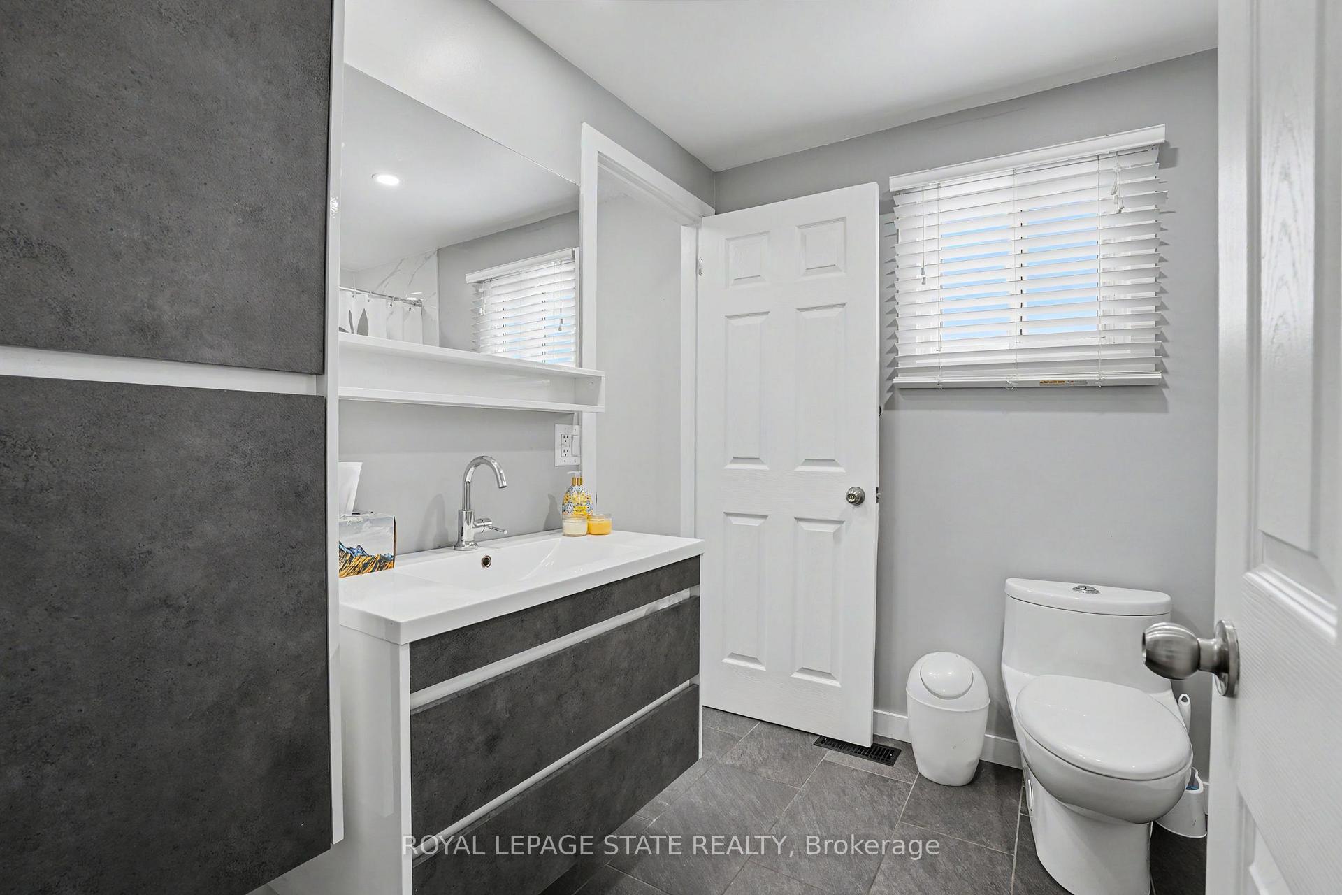Photo 18 of 103 Glenashton Drive, Hamilton, Stoney Creek — HOMEH