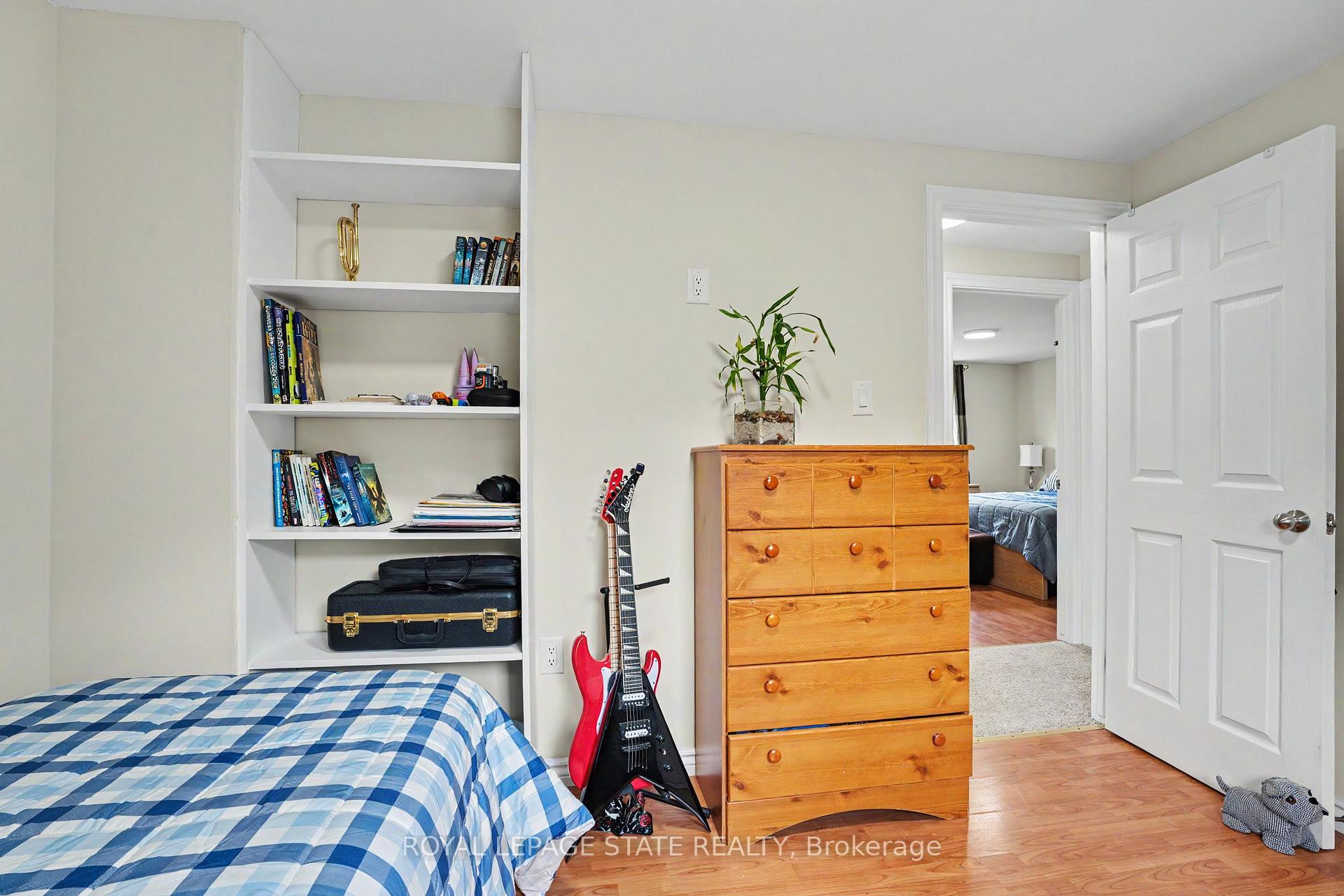 Photo 21 of 103 Glenashton Drive, Hamilton, Stoney Creek — HOMEH