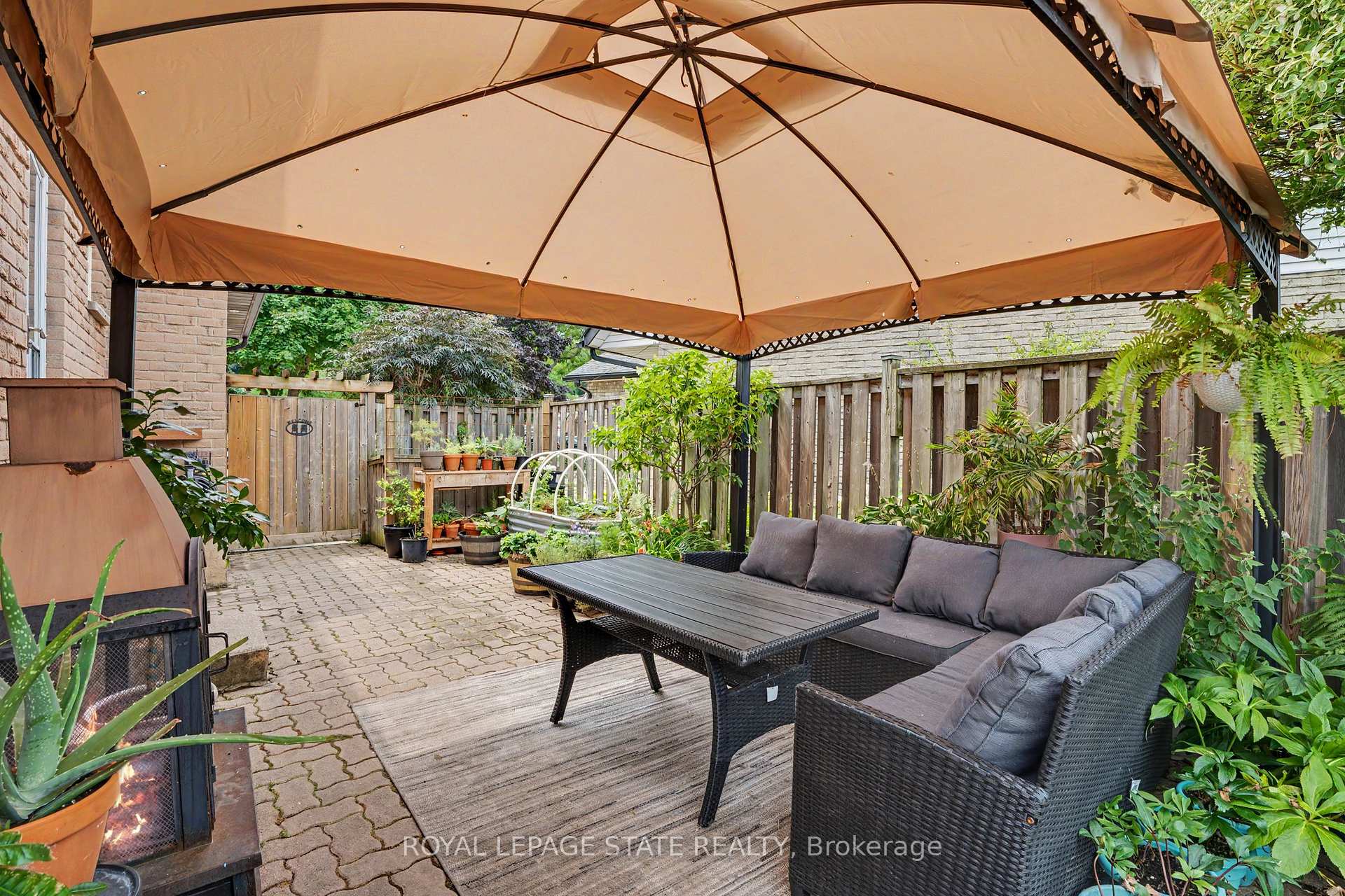 Photo 30 of 103 Glenashton Drive, Hamilton, Stoney Creek — HOMEH