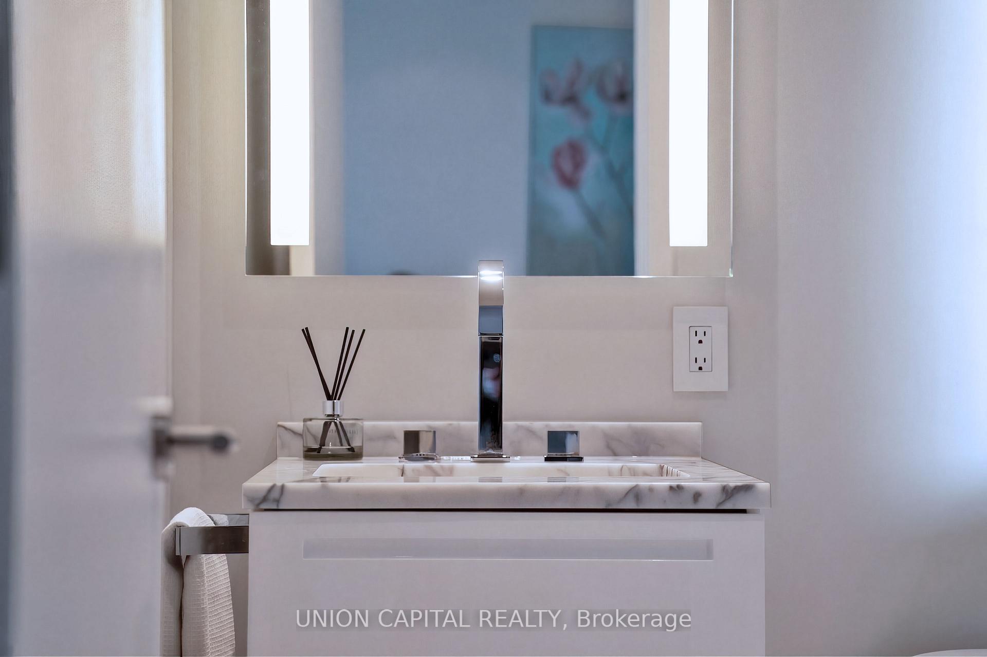 Photo 29 of Unit 5508, 180 University Avenue, Toronto, Bay Street Corridor — HOMEH