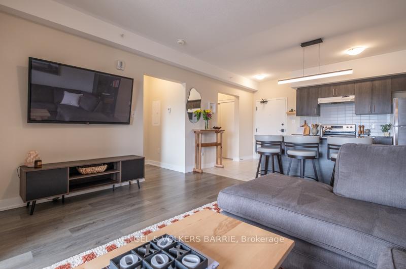 Photo 8 of Unit 312, 4 Spice Way, Barrie, Rural Barrie Southeast — HOMEH