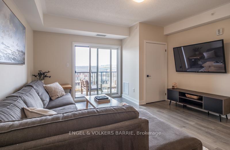 Photo 10 of Unit 312, 4 Spice Way, Barrie, Rural Barrie Southeast — HOMEH
