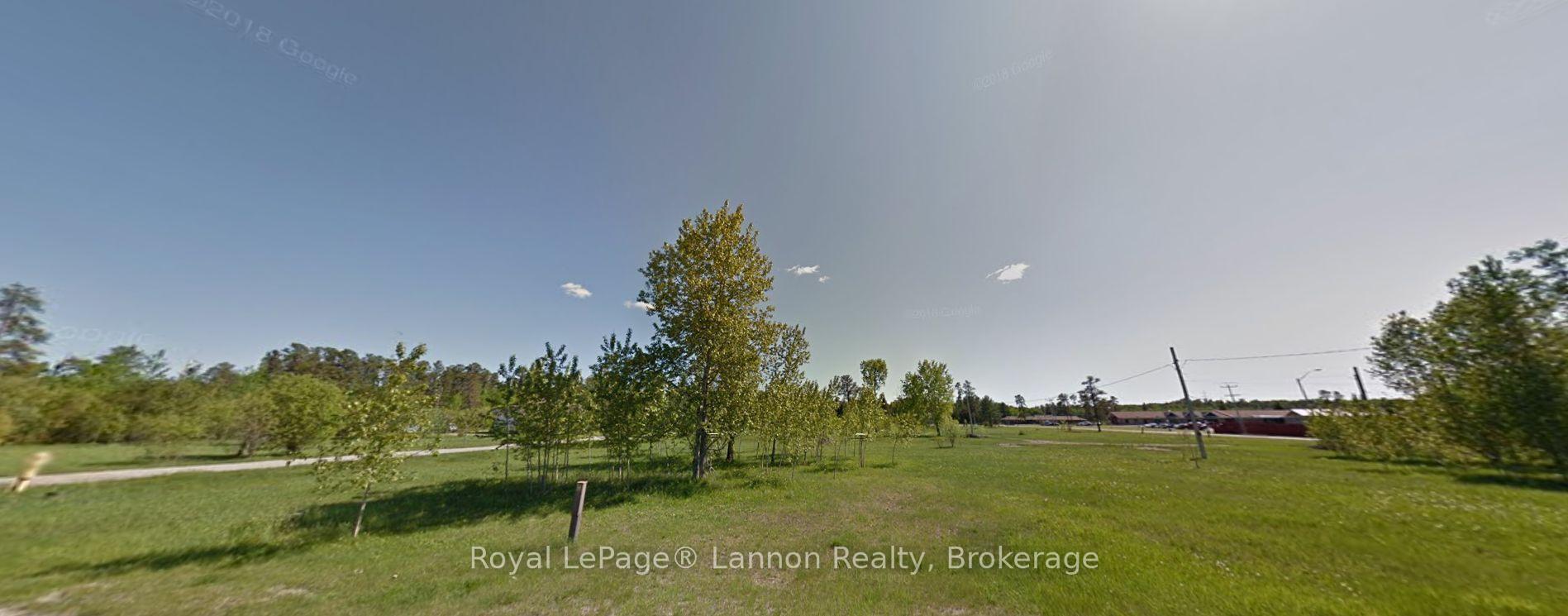 Photo 9 of Heron Avenue, Vaughan, East Woodbridge — HOMEH