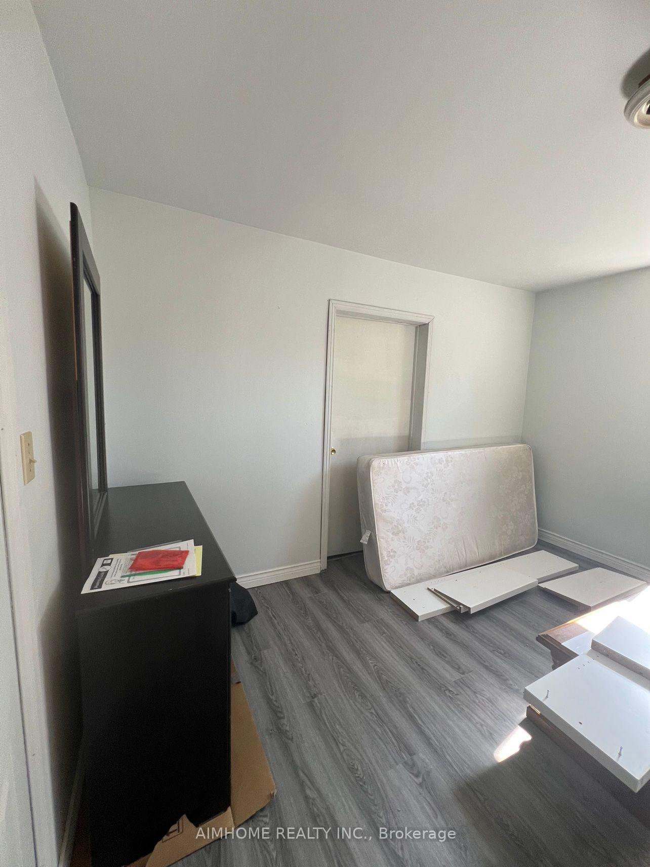 Photo 6 of 182 Josephine Avenue, Windsor, Windsor University District — HOMEH