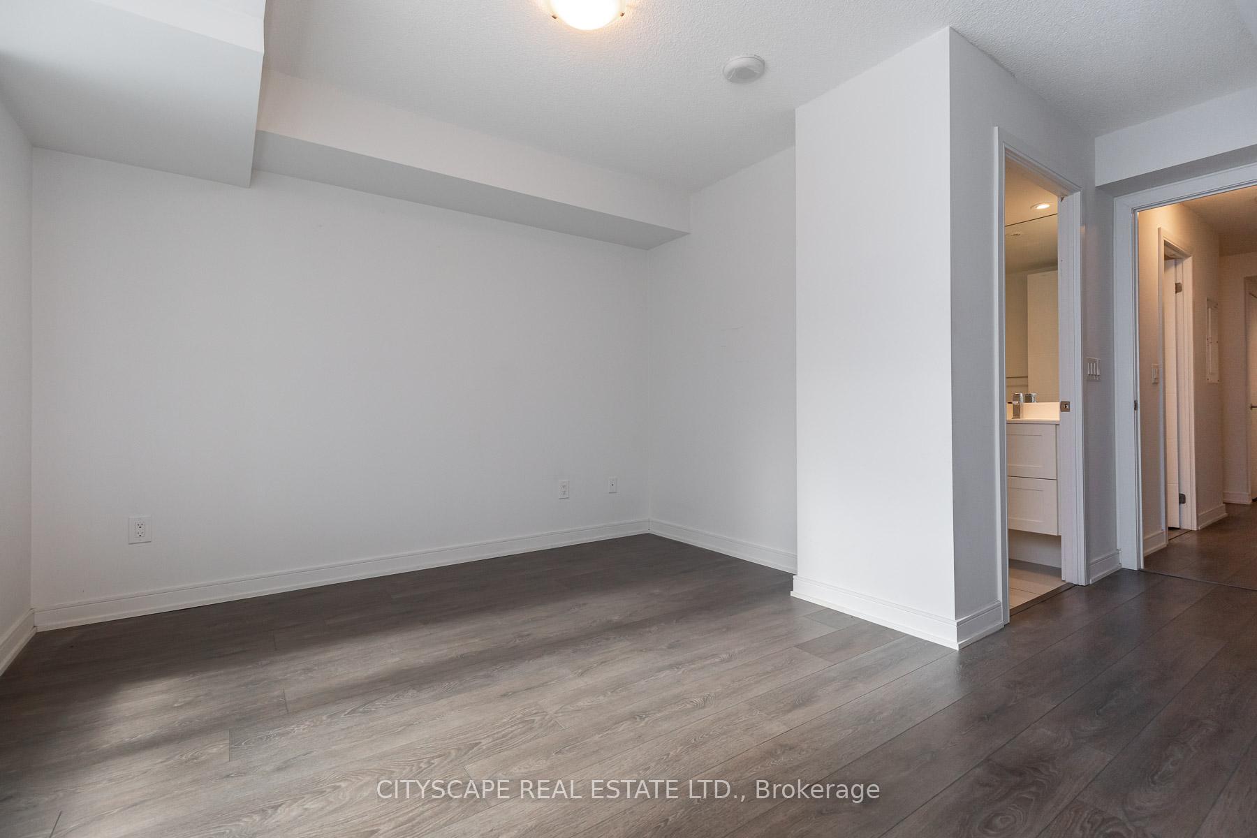 Photo 6 of Unit 702, 525 Adelaide Street W, Toronto, Waterfront Communities — HOMEH