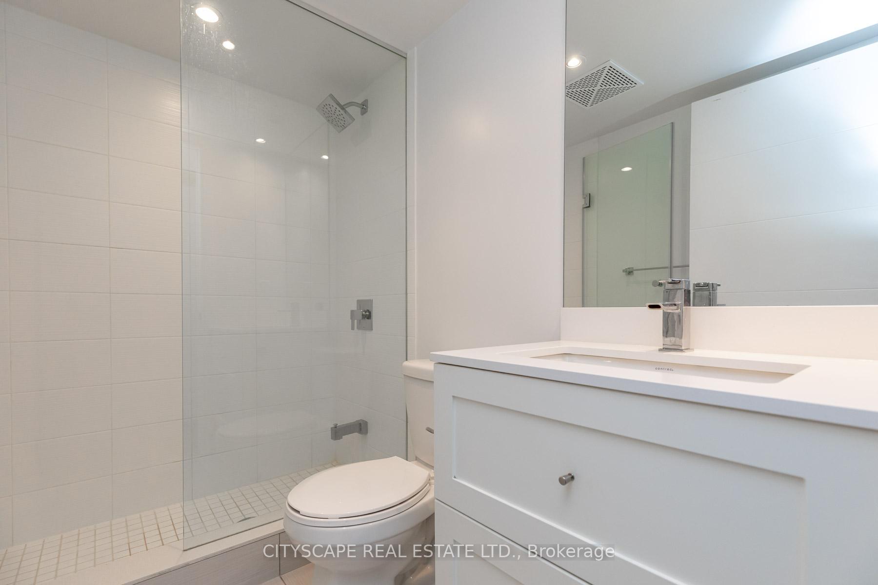 Photo 7 of Unit 702, 525 Adelaide Street W, Toronto, Waterfront Communities — HOMEH