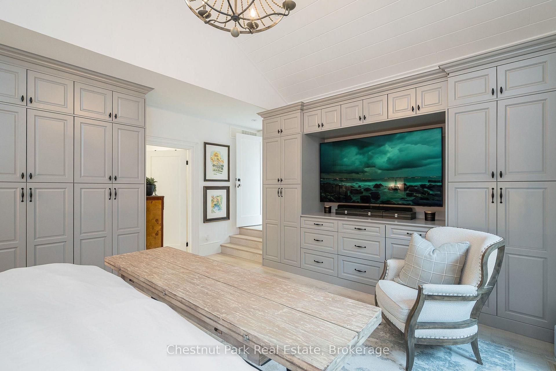 Photo 22 of 21 Elizabeth Street E, Clearview, Creemore — HOMEH