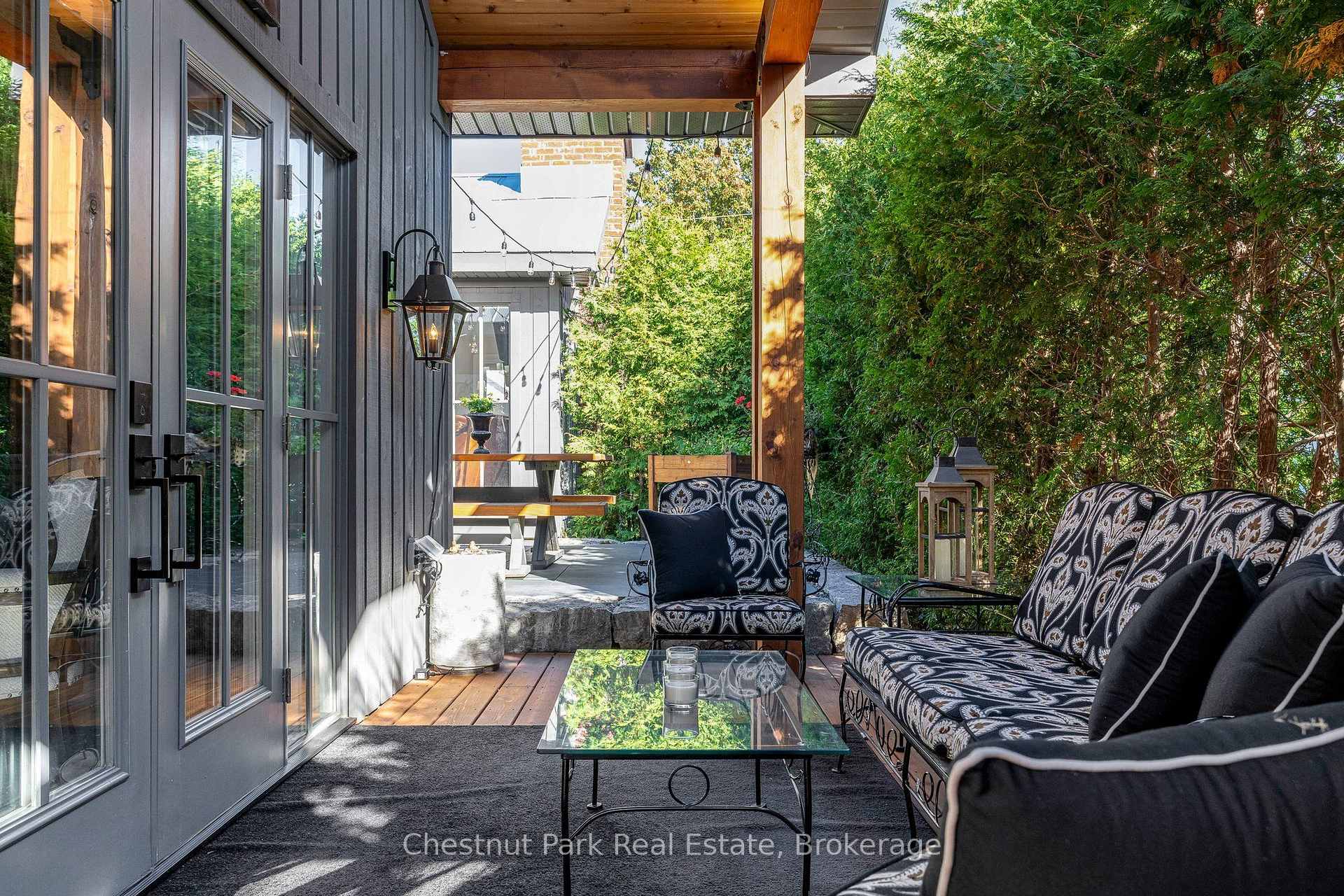 Photo 33 of 21 Elizabeth Street E, Clearview, Creemore — HOMEH