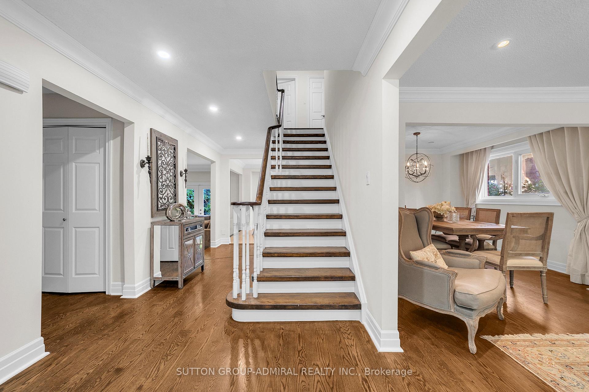 Photo 5 of 37 Gretman Crescent, Markham, Aileen-Willowbrook — HOMEH