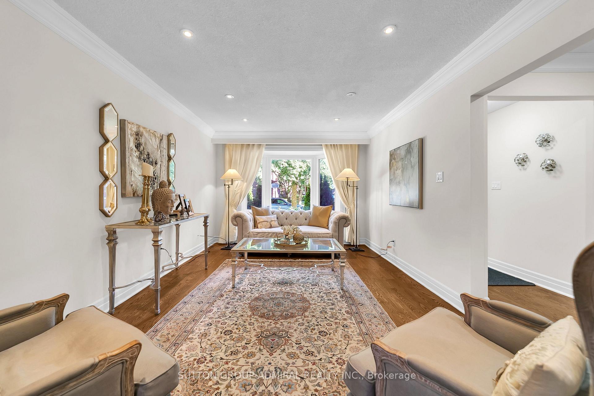 Photo 9 of 37 Gretman Crescent, Markham, Aileen-Willowbrook — HOMEH