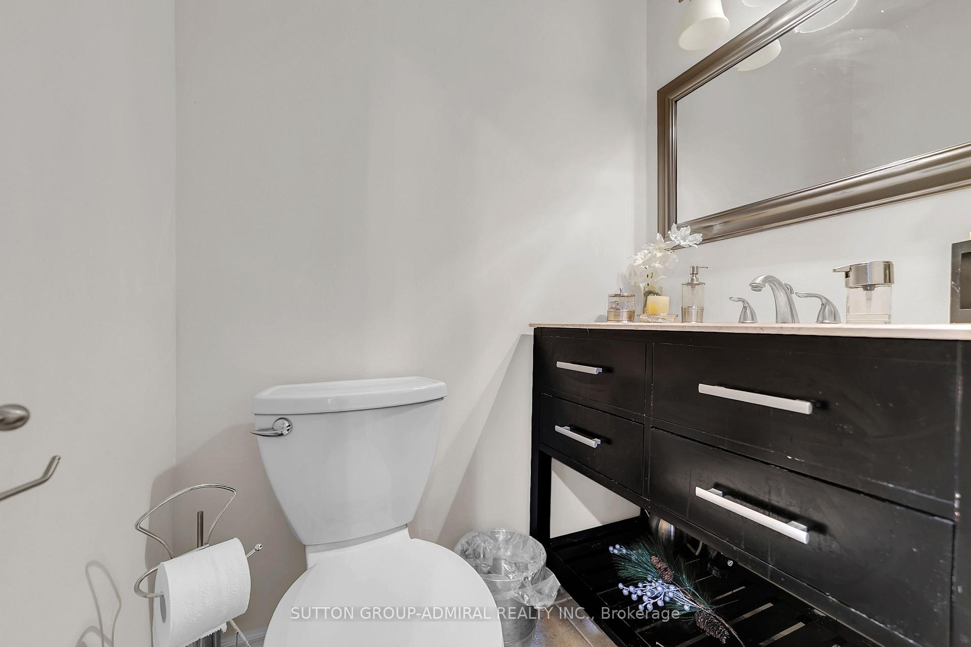 Photo 23 of 37 Gretman Crescent, Markham, Aileen-Willowbrook — HOMEH