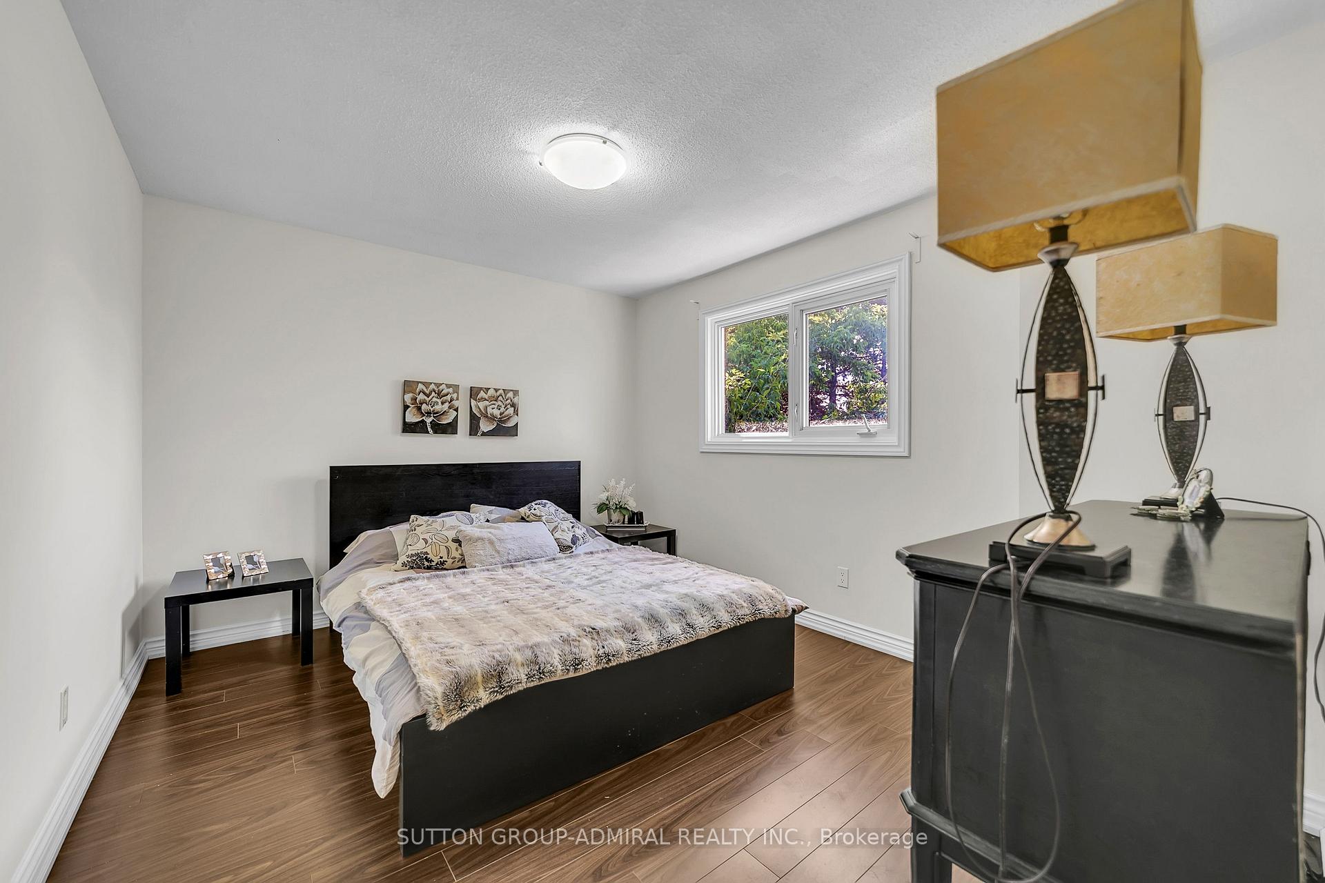Photo 26 of 37 Gretman Crescent, Markham, Aileen-Willowbrook — HOMEH