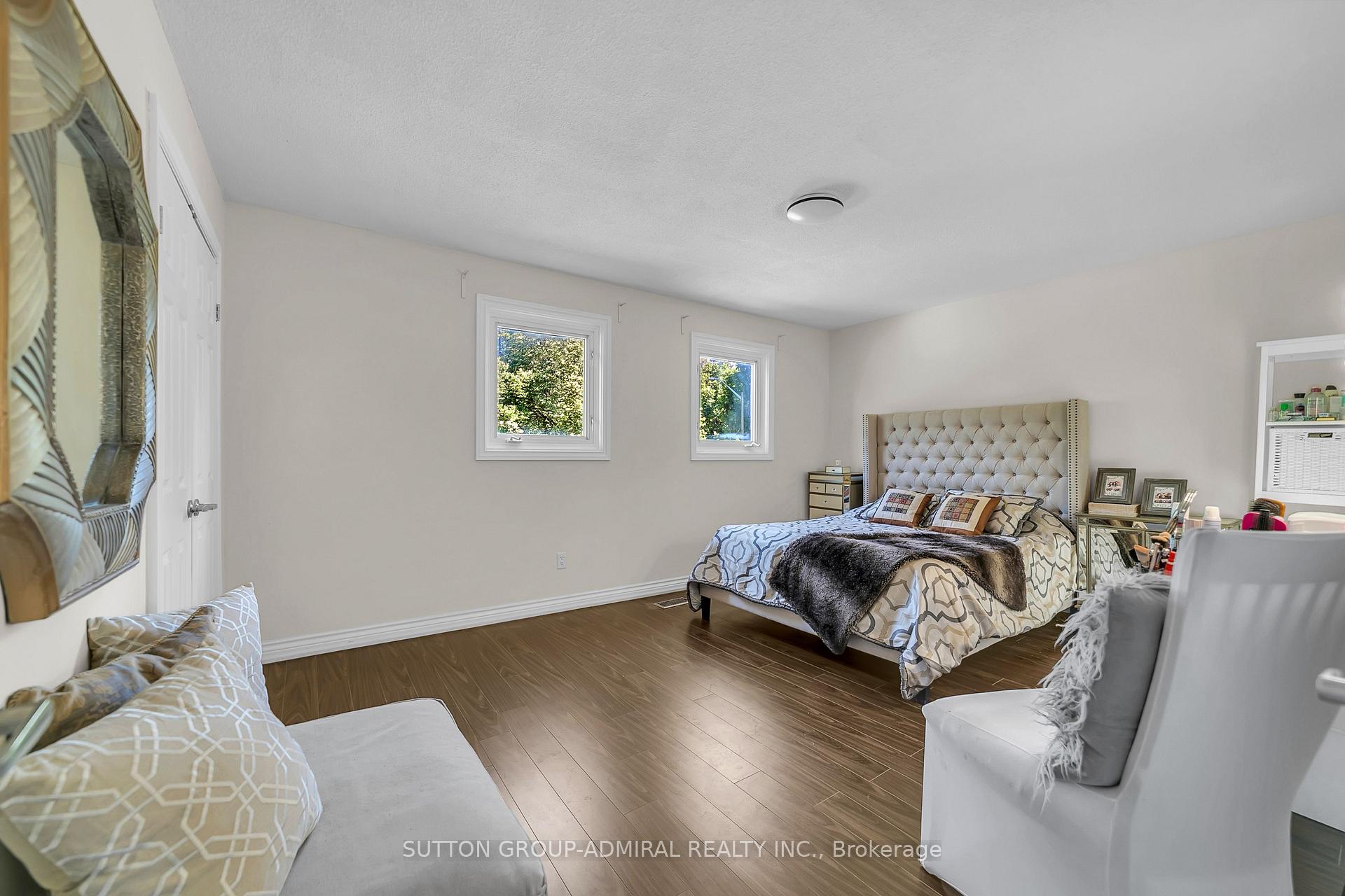 Photo 30 of 37 Gretman Crescent, Markham, Aileen-Willowbrook — HOMEH