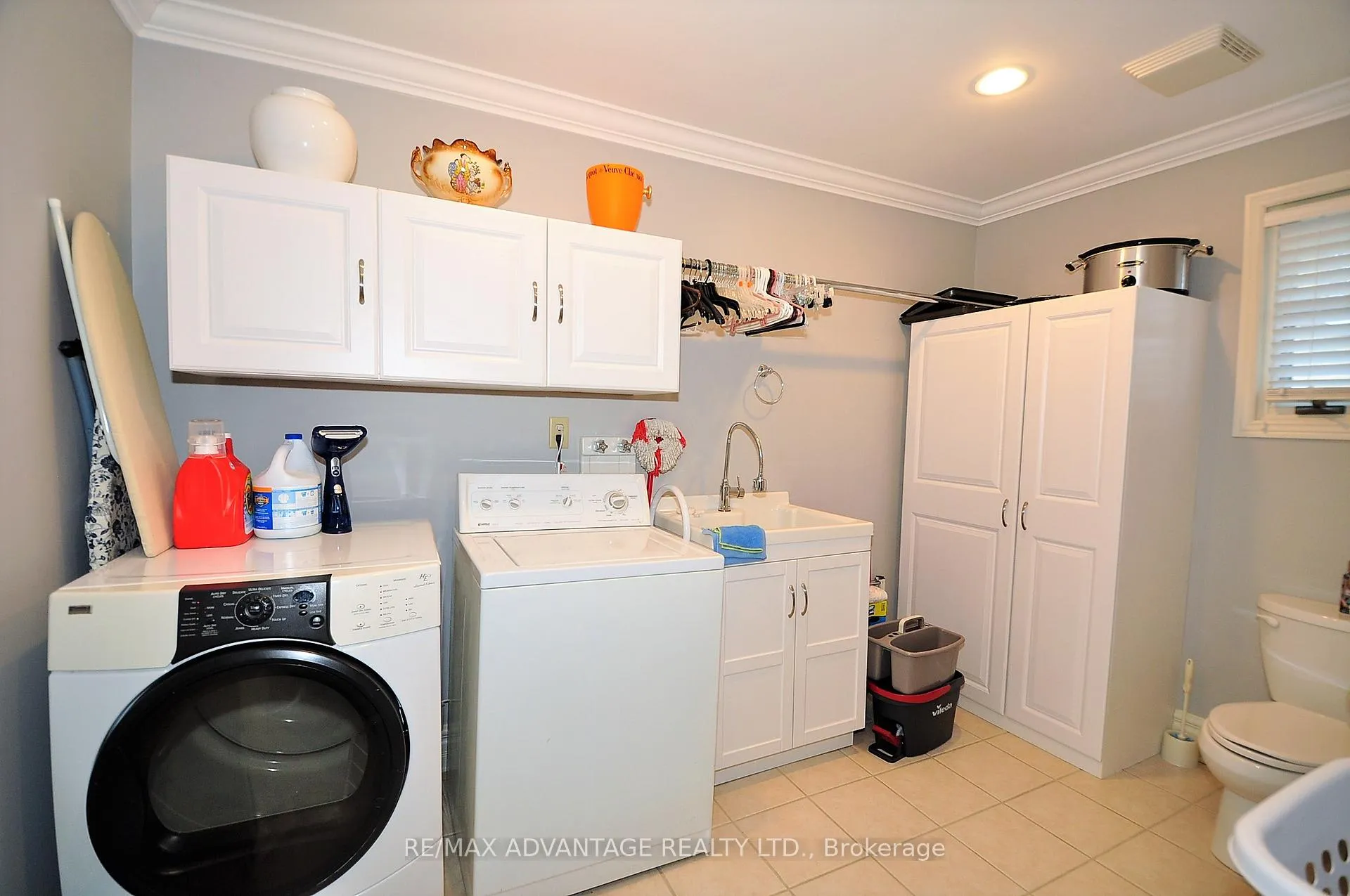 Photo 10 of 46 Pheasant Trail, Middlesex Centre, Kilworth — HOMEH