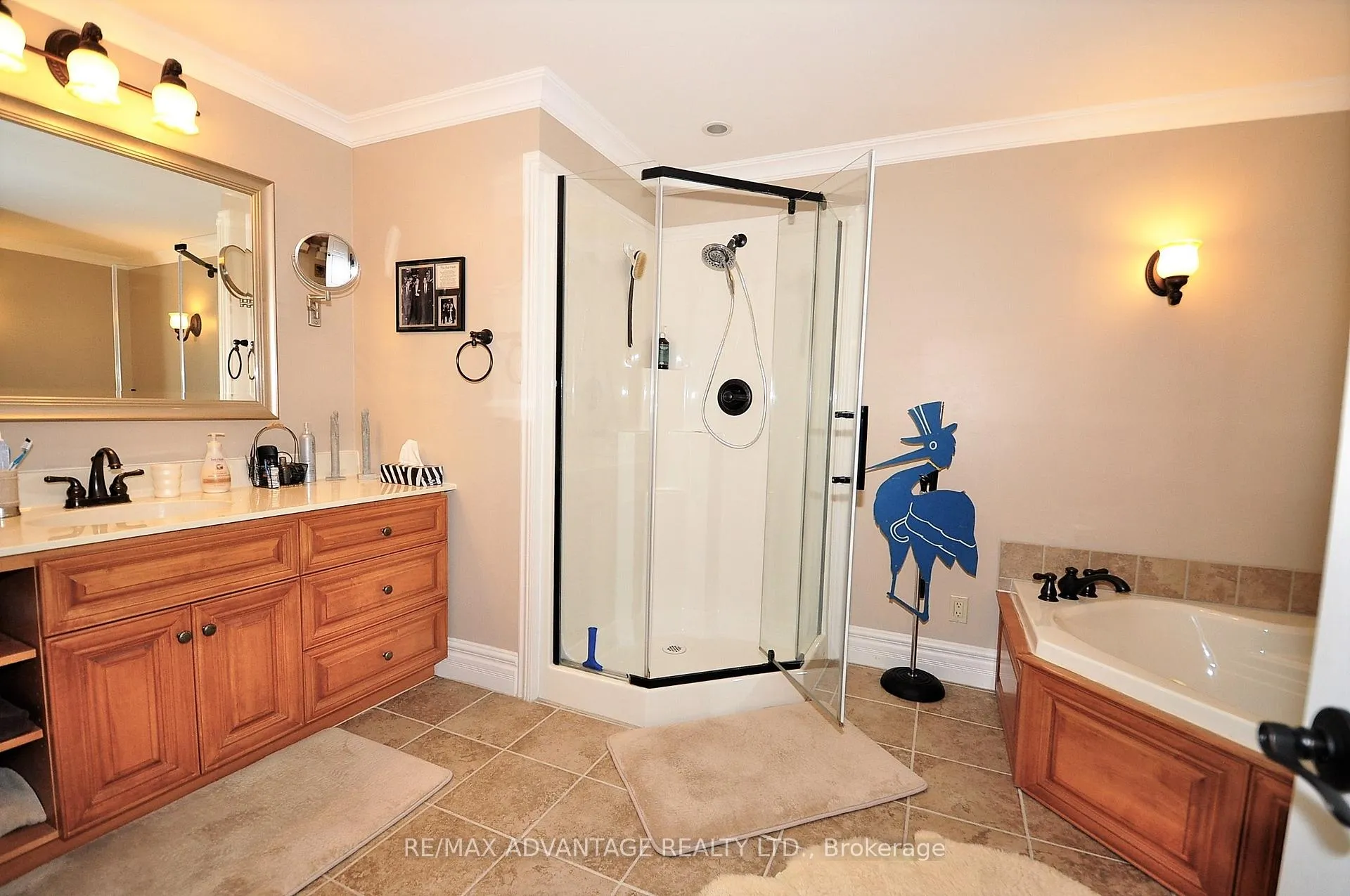 Photo 21 of 46 Pheasant Trail, Middlesex Centre, Kilworth — HOMEH