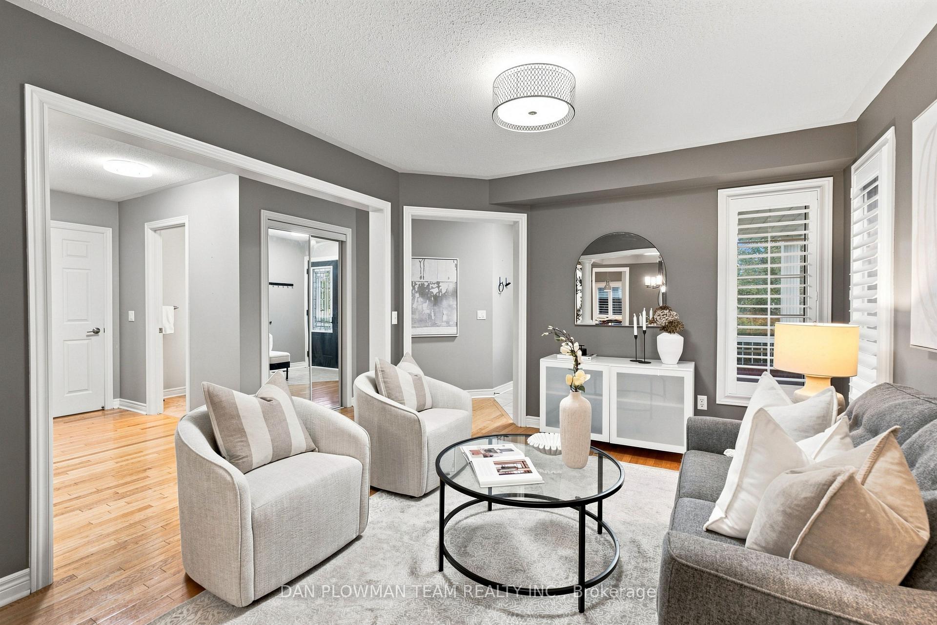 Photo 5 of 102 Southfield Avenue, Clarington, Courtice — HOMEH