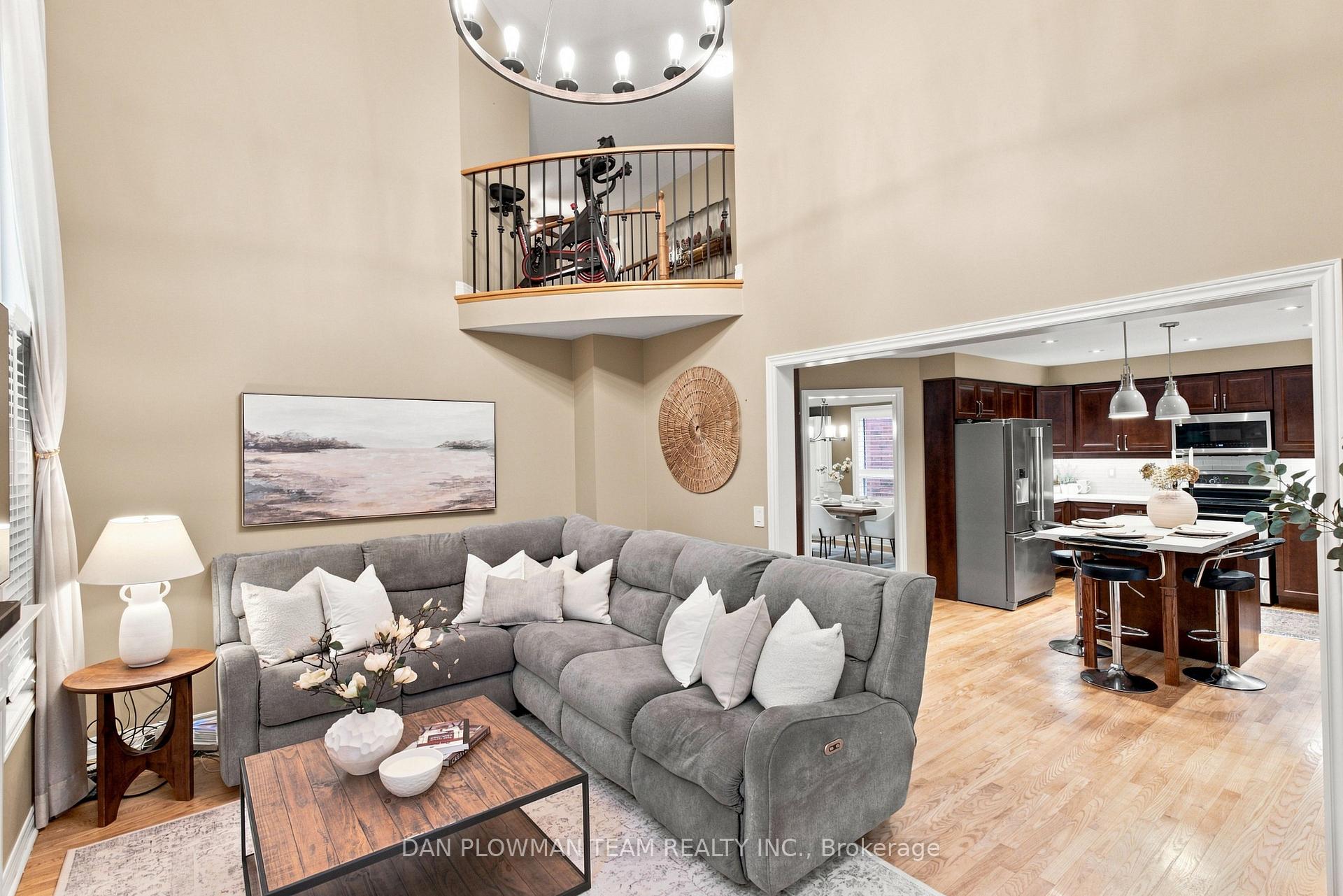 Photo 14 of 102 Southfield Avenue, Clarington, Courtice — HOMEH