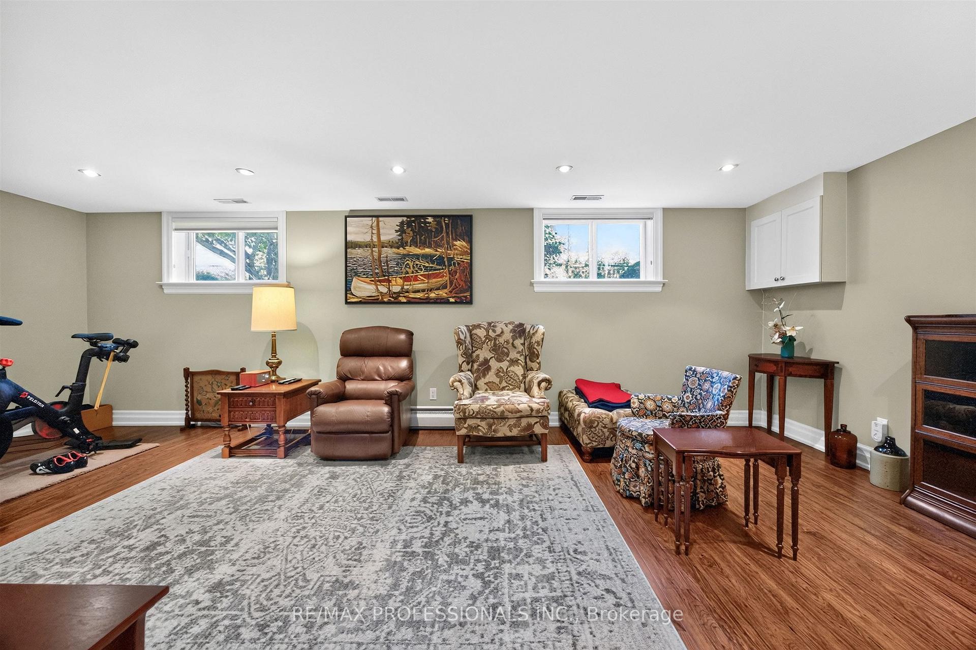 Photo 22 of 302 La Rose Avenue, Etobicoke, Willowridge-Martingrove-Richview — HOMEH