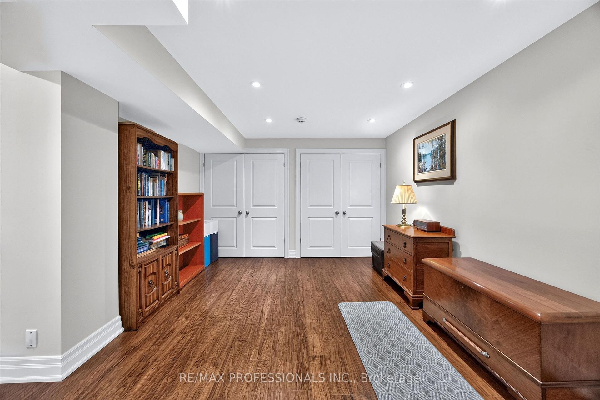 Photo 28 of 302 La Rose Avenue, Etobicoke, Willowridge-Martingrove-Richview — HOMEH