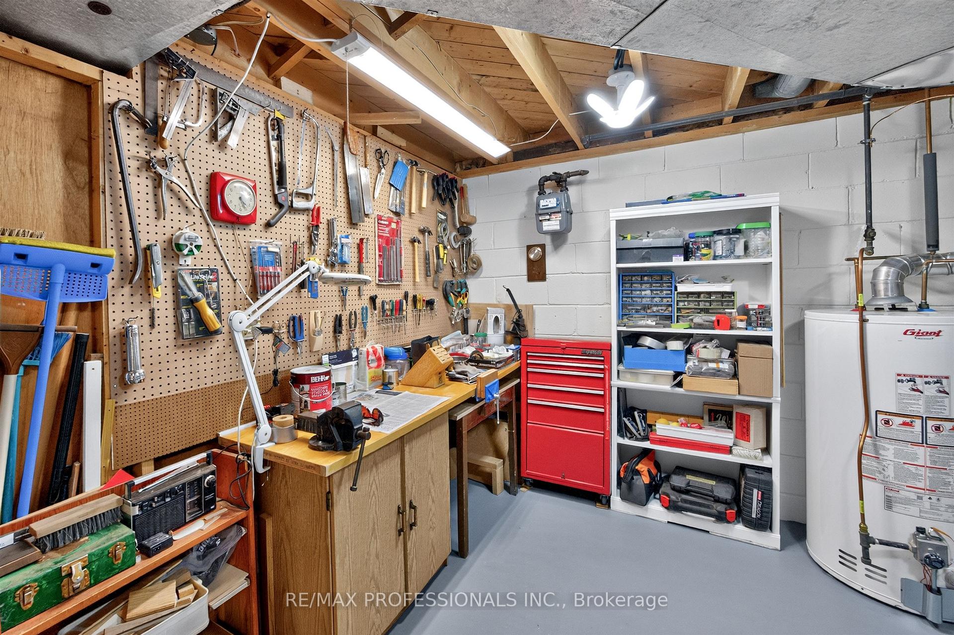 Photo 39 of 302 La Rose Avenue, Etobicoke, Willowridge-Martingrove-Richview — HOMEH