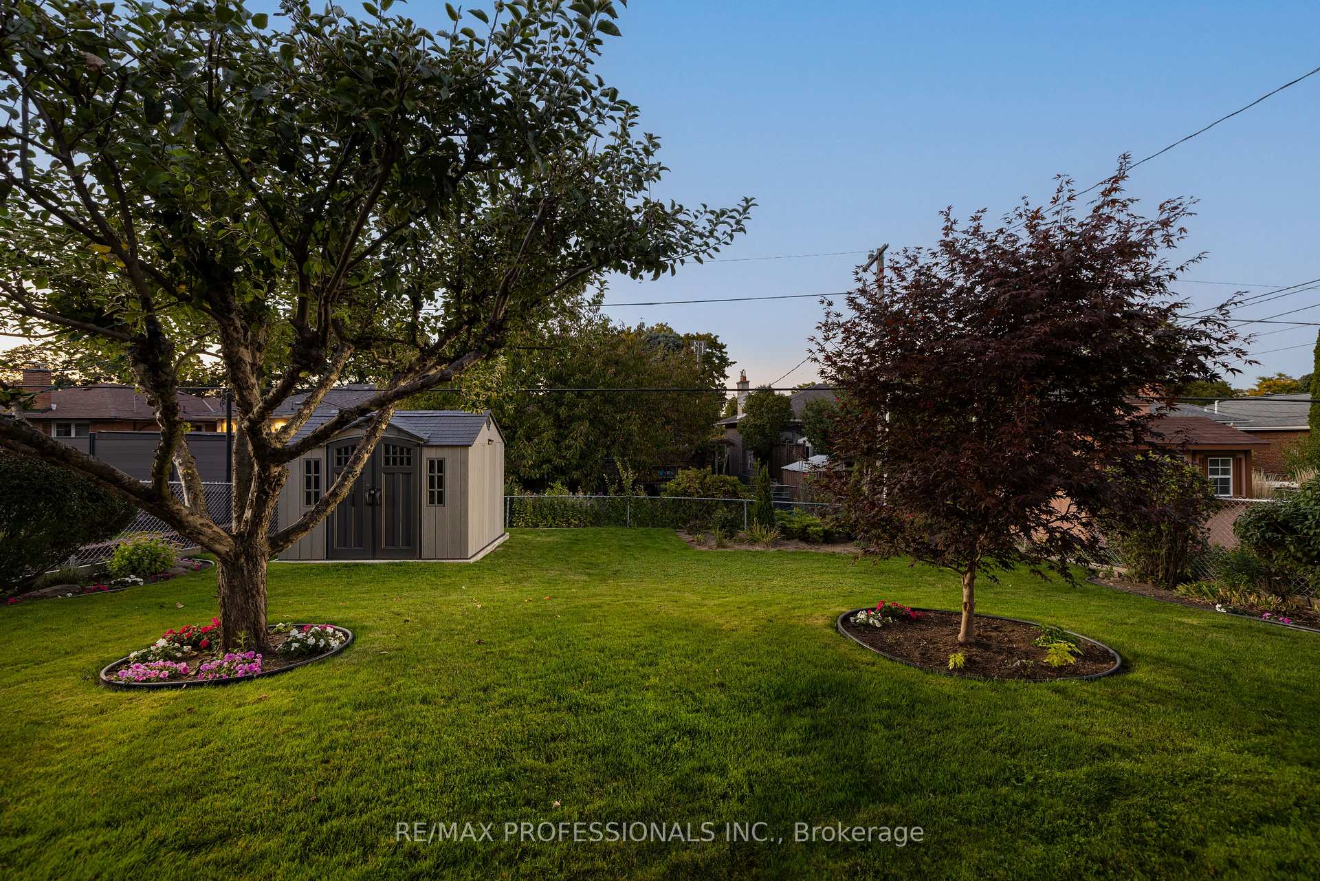 Photo 50 of 302 La Rose Avenue, Etobicoke, Willowridge-Martingrove-Richview — HOMEH