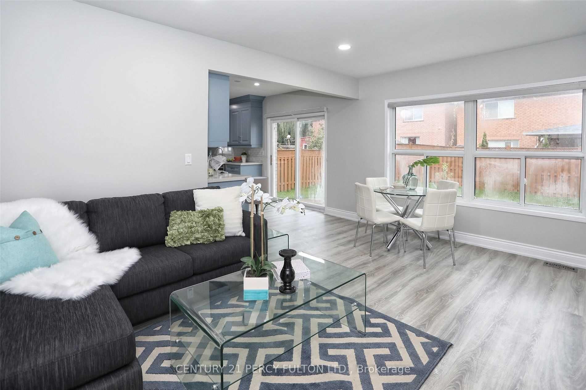 Photo 14 of 9 Valleypark Crescent, Brampton, Fletcher's Meadow — HOMEH