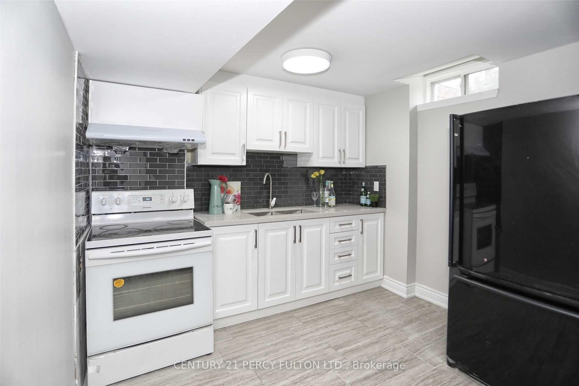 Photo 25 of 9 Valleypark Crescent, Brampton, Fletcher's Meadow — HOMEH