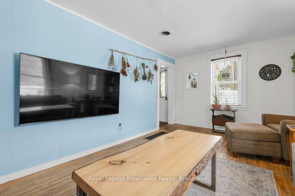 Photo 8 of 369 5th Concession Rd S, Addington Highlands, Addington Highlands — HOMEH