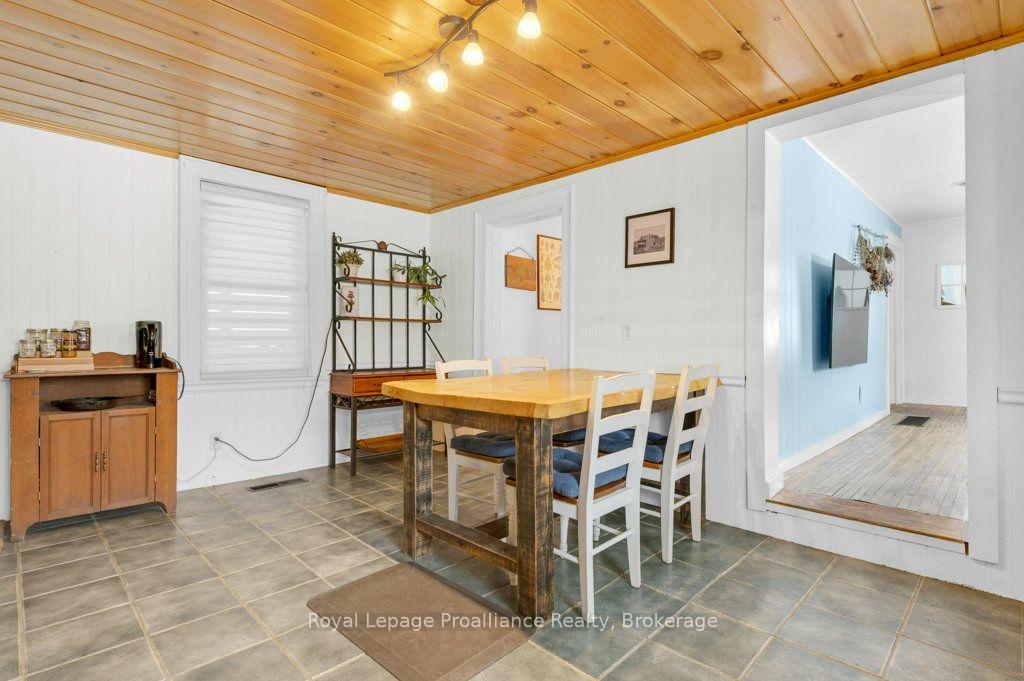 Photo 13 of 369 5th Concession Rd S, Addington Highlands, Addington Highlands — HOMEH