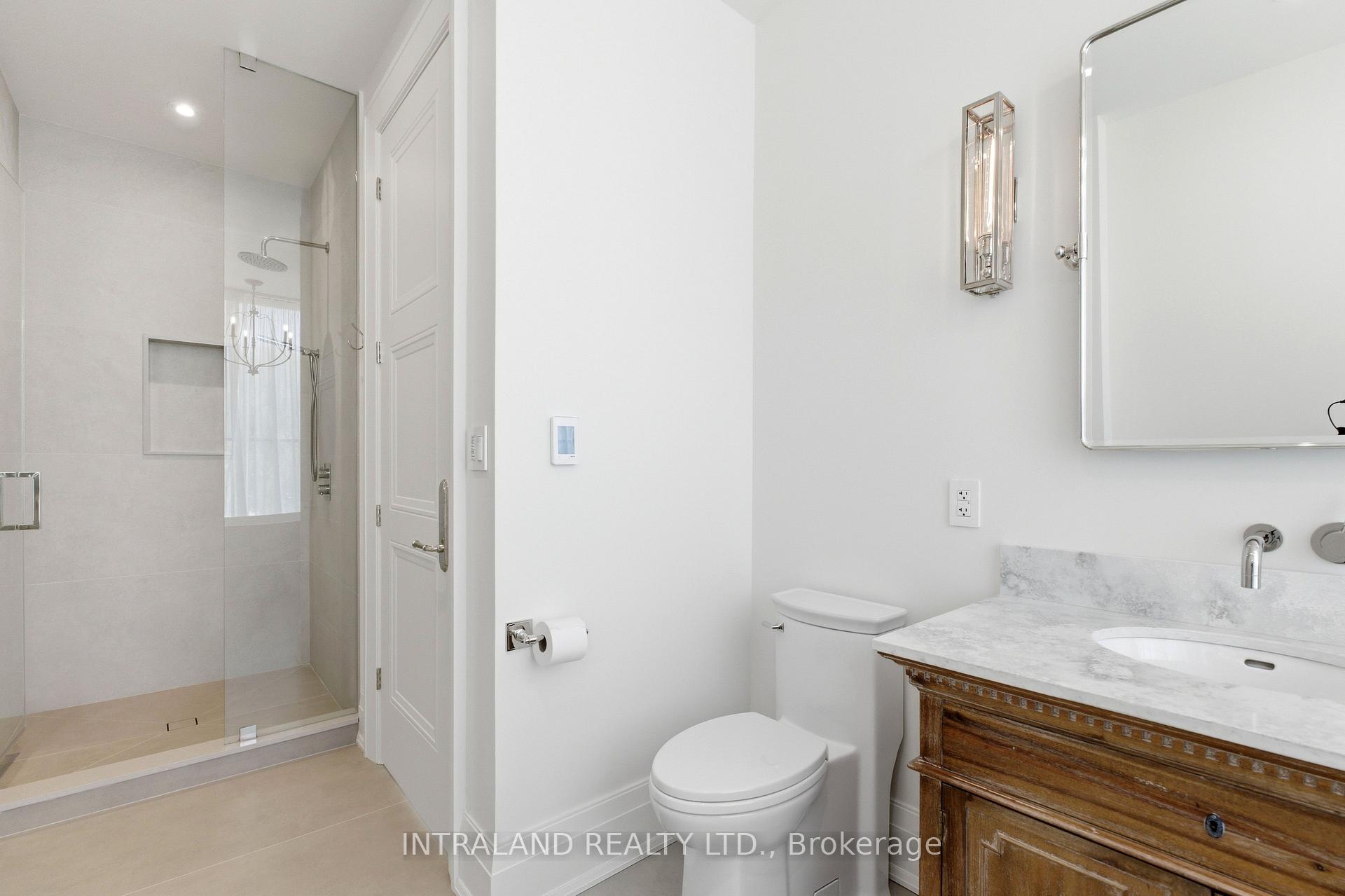 Photo 26 of 39 Chandos Avenue, Toronto, Dovercourt-Wallace Emerson-Junction — HOMEH