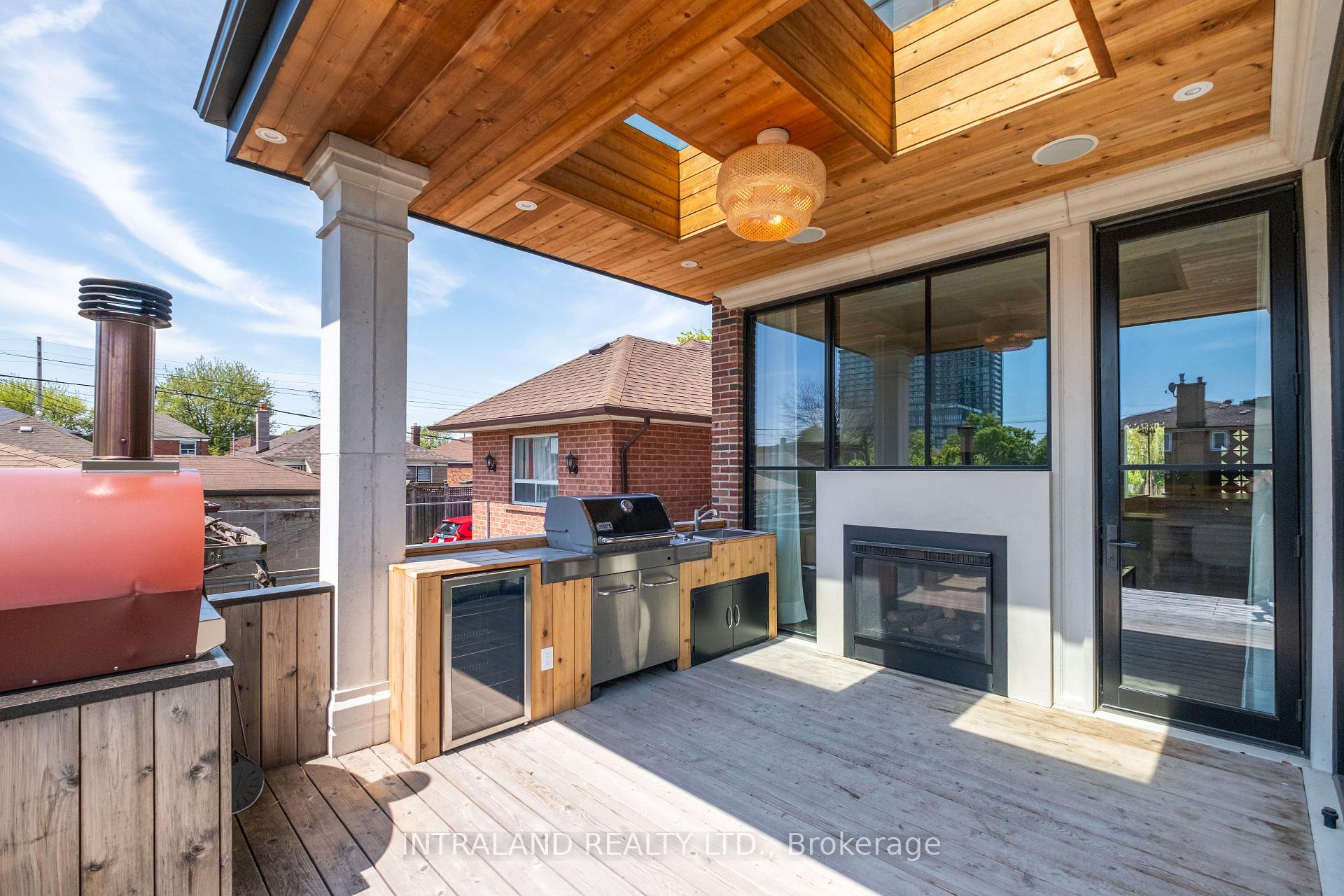 Photo 33 of 39 Chandos Avenue, Toronto, Dovercourt-Wallace Emerson-Junction — HOMEH