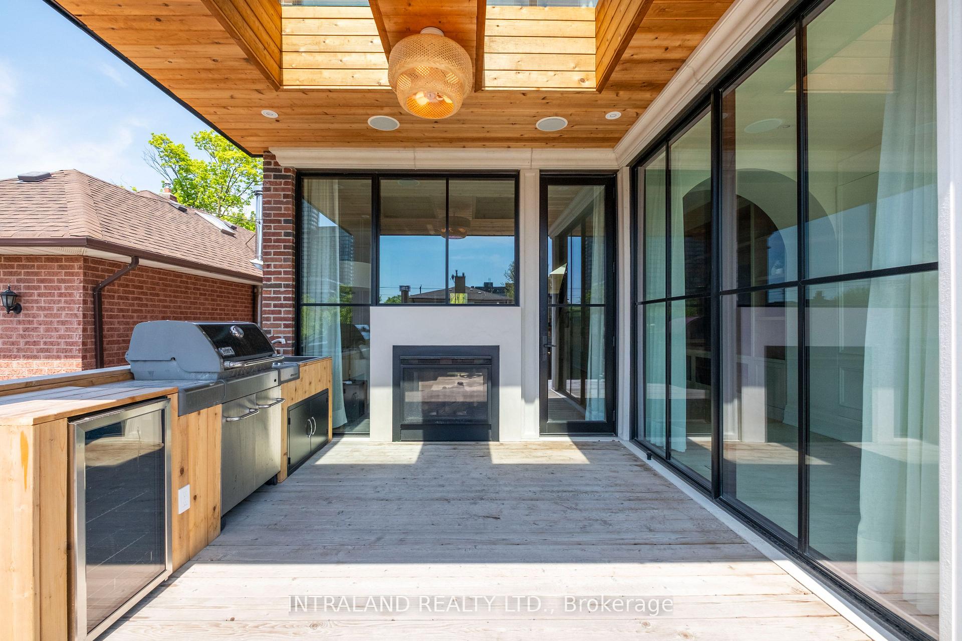 Photo 34 of 39 Chandos Avenue, Toronto, Dovercourt-Wallace Emerson-Junction — HOMEH