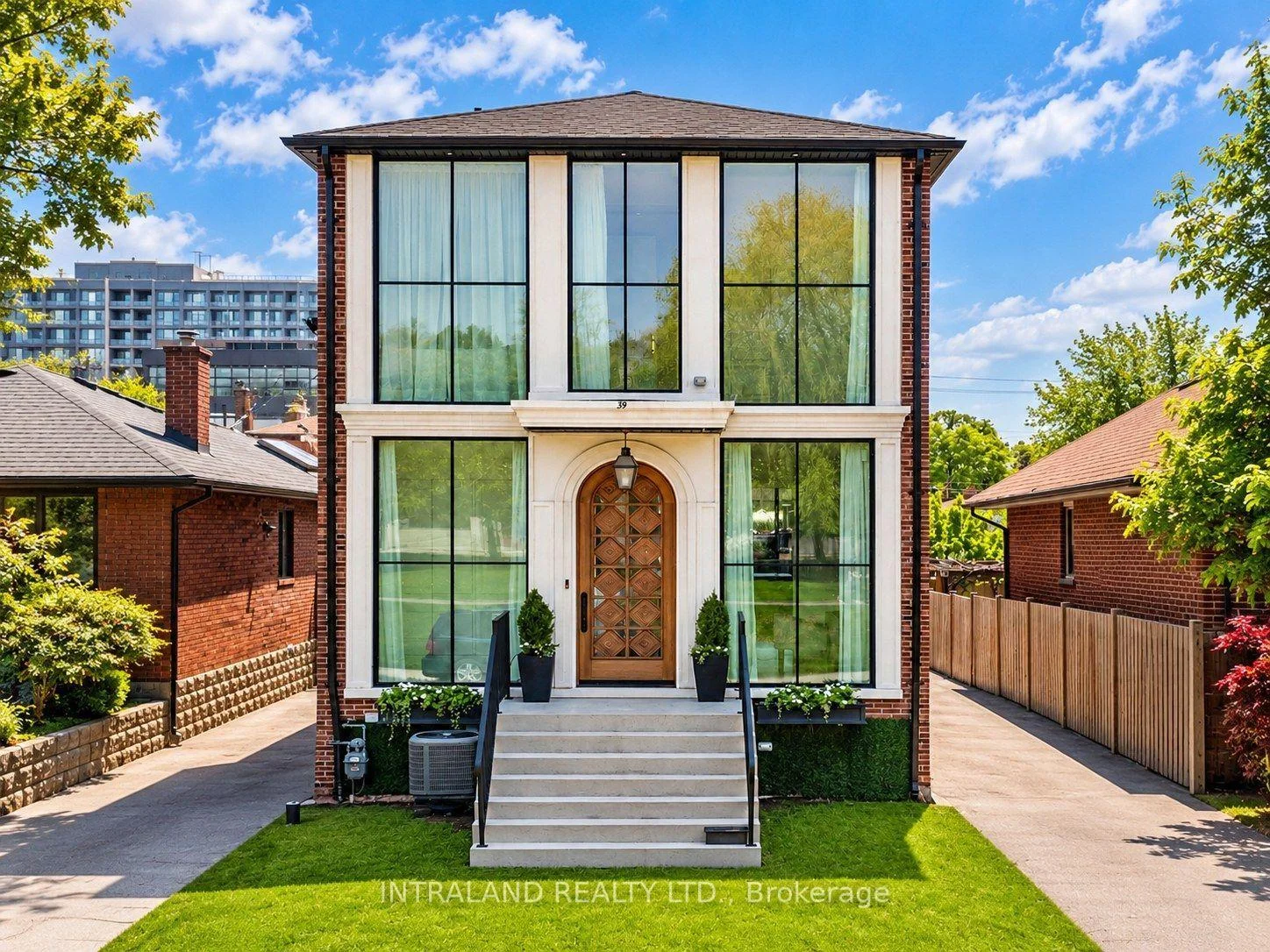 Photo 3 of 39 Chandos Avenue, Toronto, Dovercourt-Wallace Emerson-Junction — HOMEH