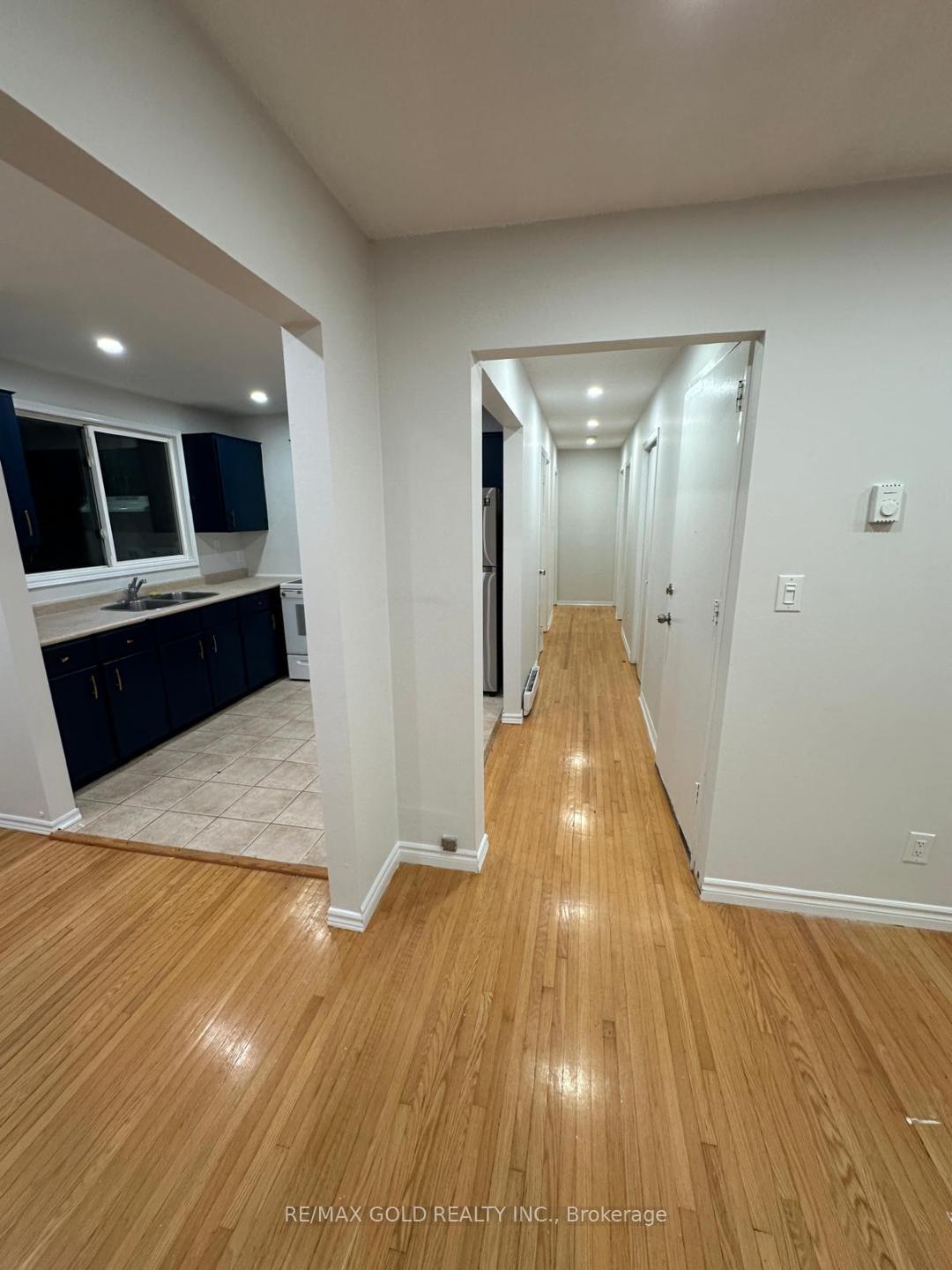 Photo 28 of Unit 3rd floor ( Upper Unit ), 515 Stone Street, Oshawa, Lakeview — HOMEH