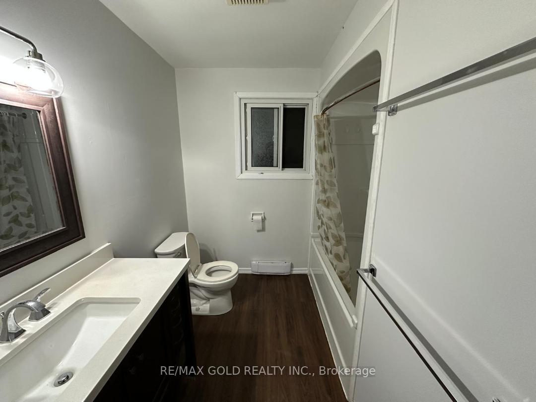 Photo 29 of Unit 3rd floor ( Upper Unit ), 515 Stone Street, Oshawa, Lakeview — HOMEH