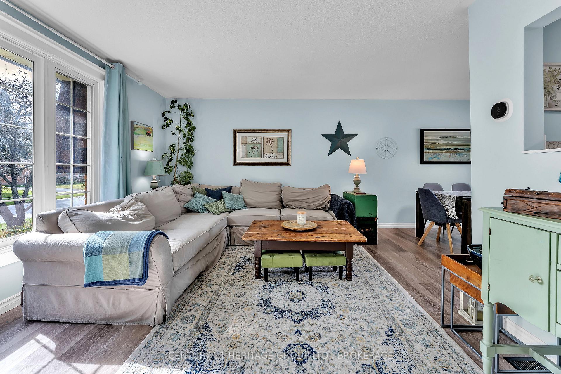 Photo 10 of 888 Auden Park Drive, Kingston, City SouthWest — HOMEH