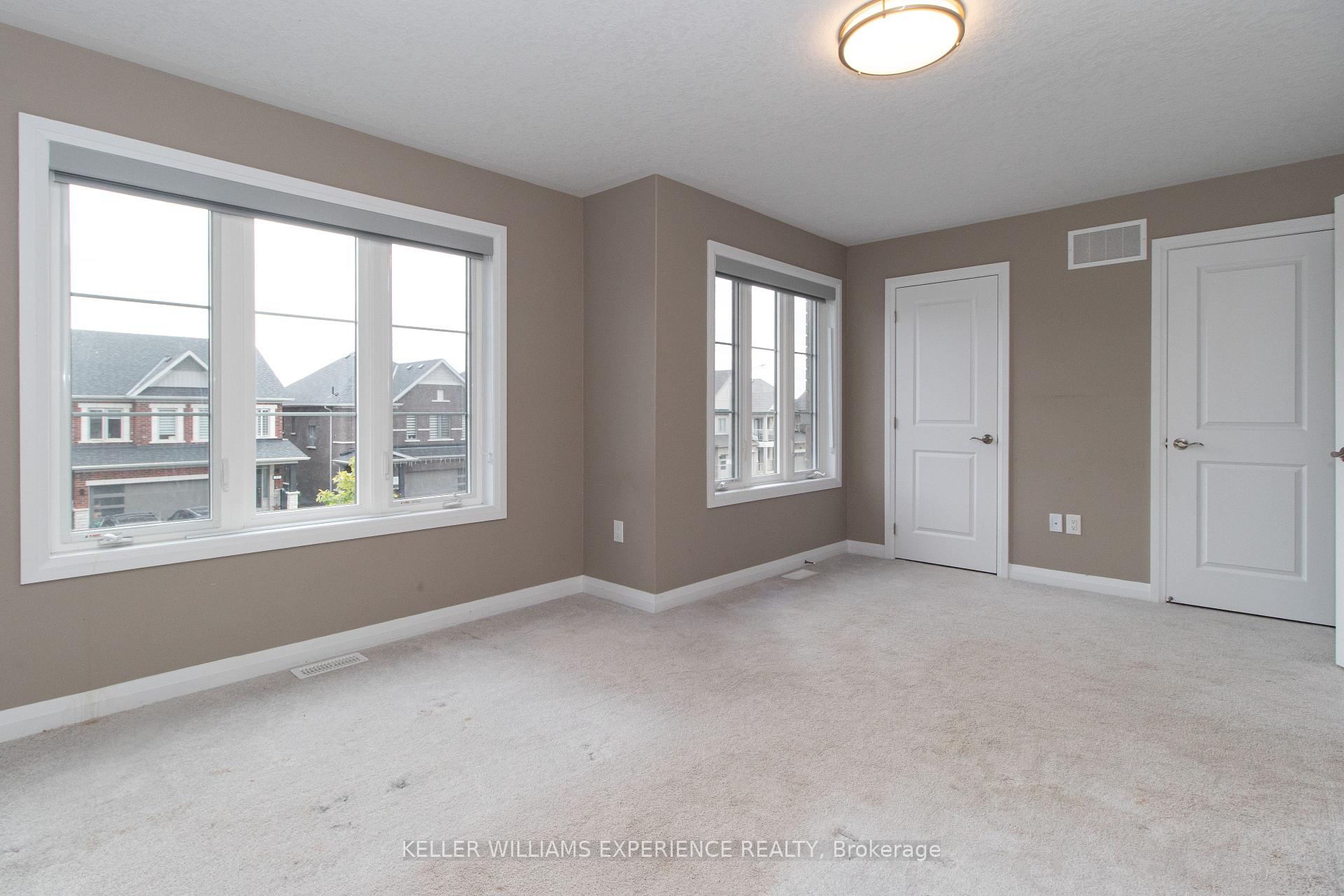 Photo 12 of 55 Copperhill Heights, Barrie, Rural Barrie Southeast — HOMEH