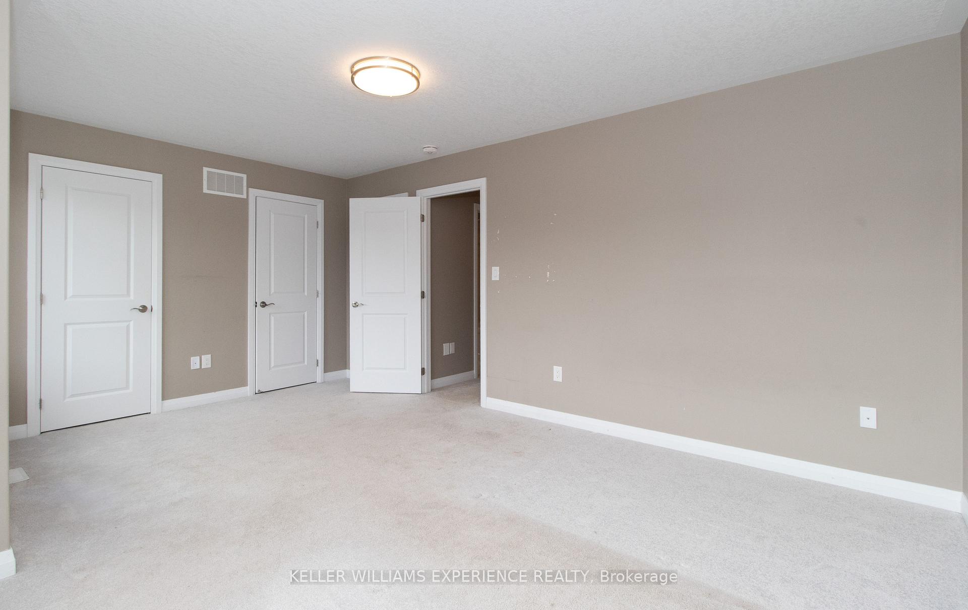 Photo 13 of 55 Copperhill Heights, Barrie, Rural Barrie Southeast — HOMEH