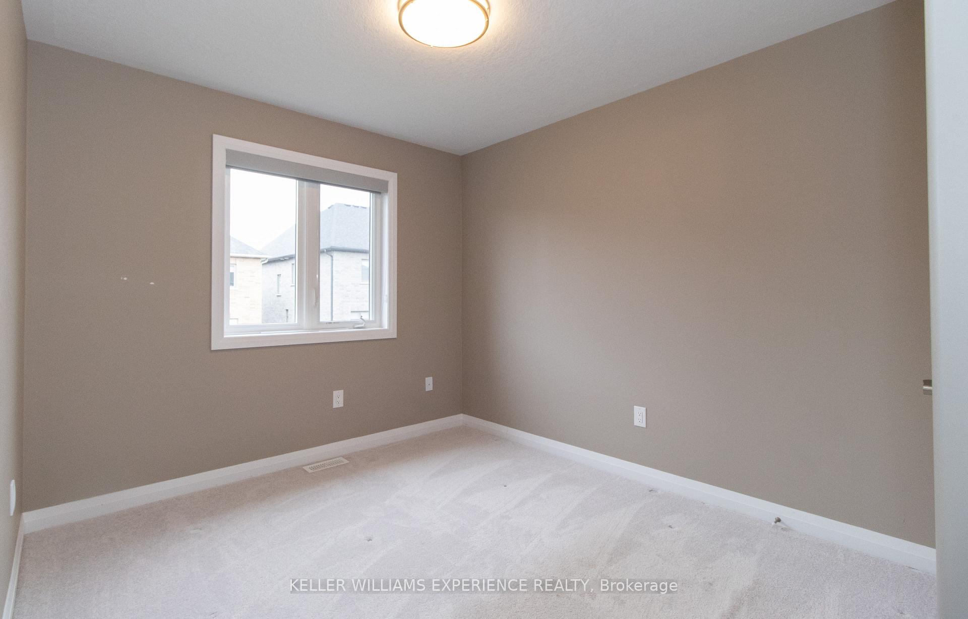 Photo 15 of 55 Copperhill Heights, Barrie, Rural Barrie Southeast — HOMEH