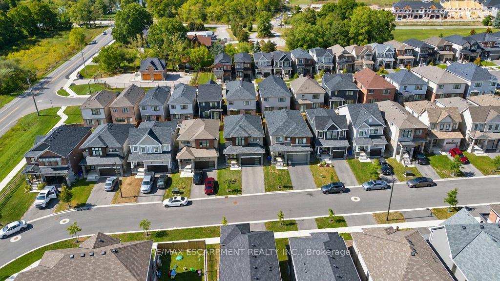 Photo 21 of 31 Santos Drive, Haldimand — HOMEH
