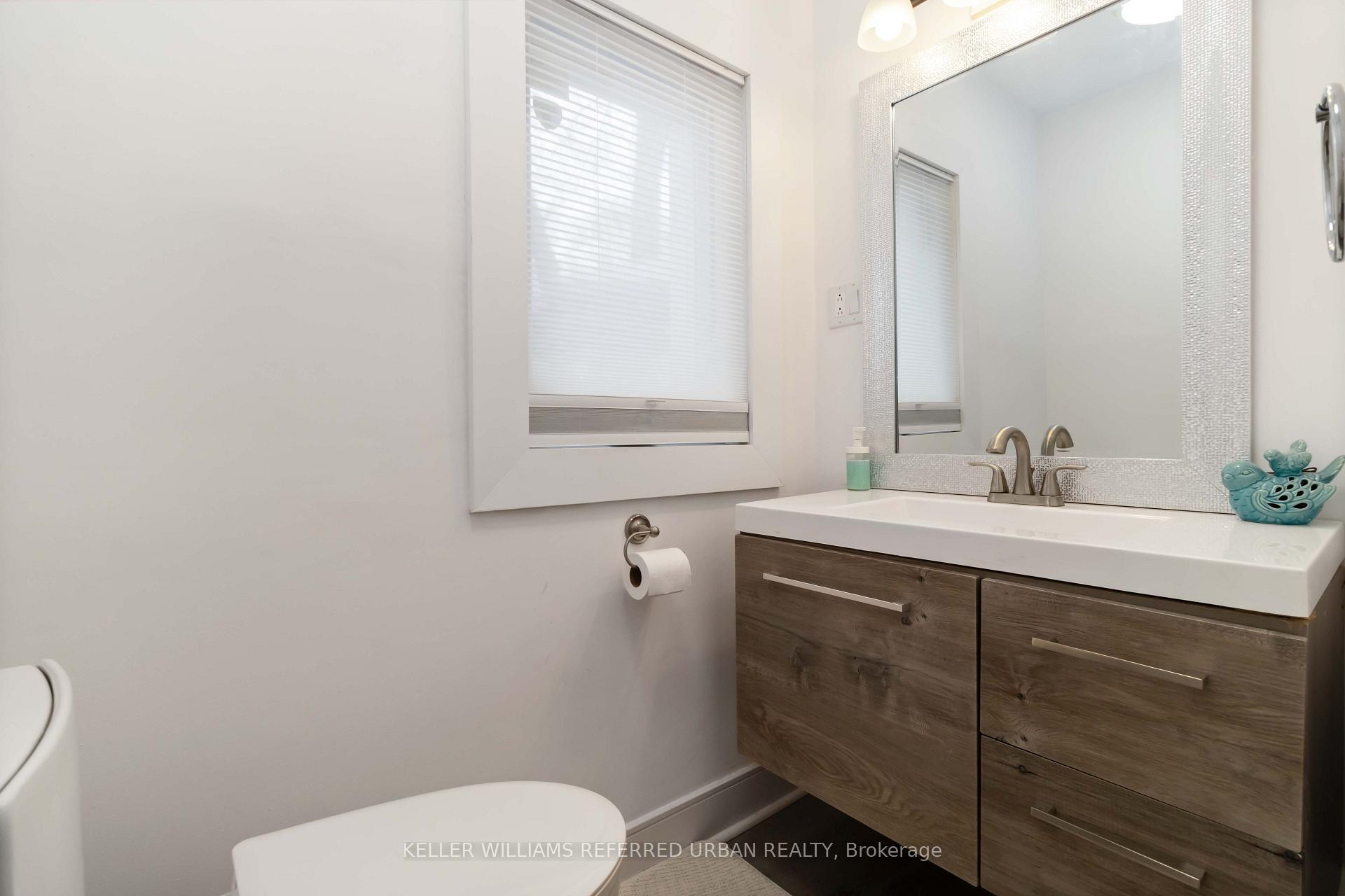 Photo 18 of 310 Senlac Road, North York, Willowdale West — HOMEH