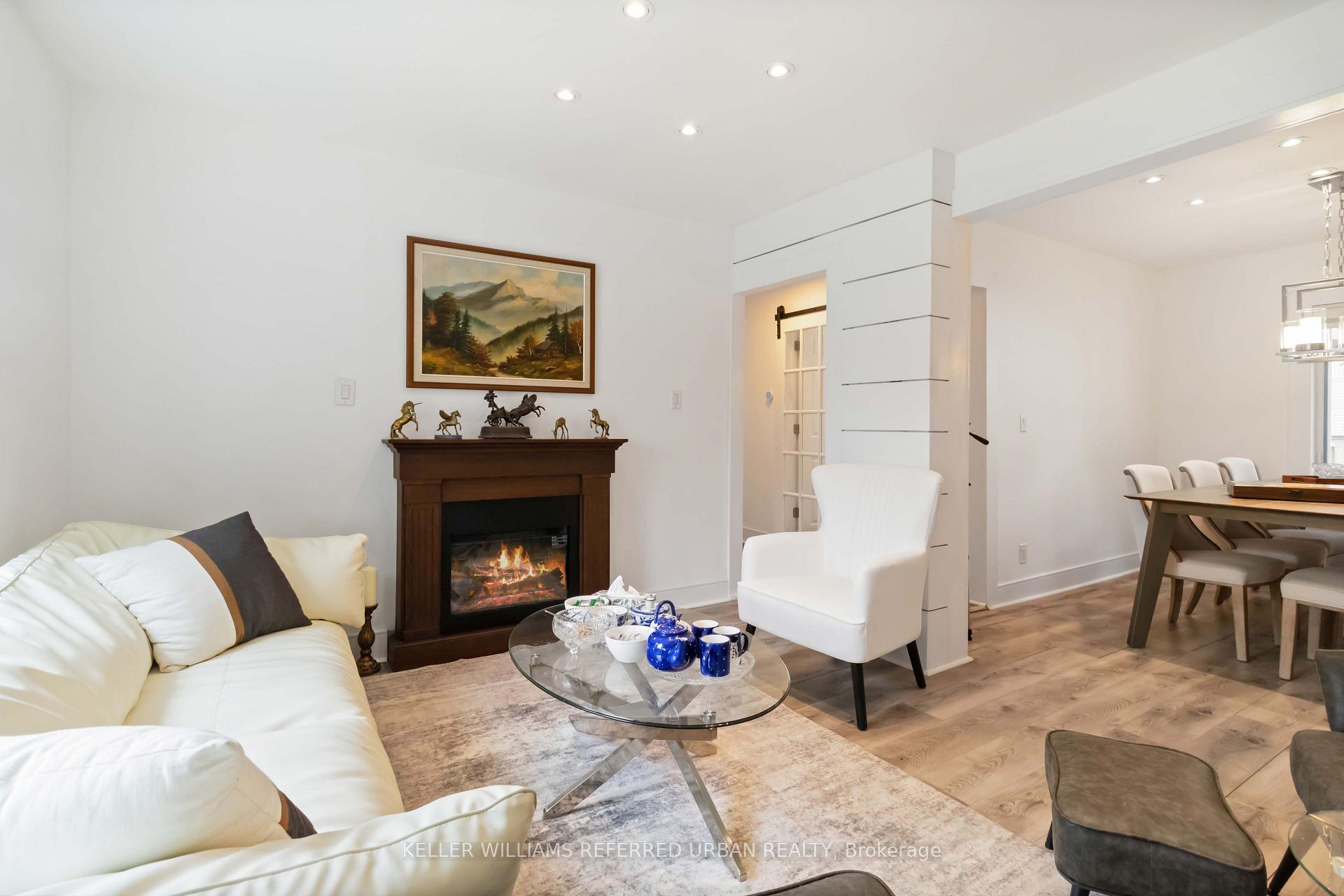 Photo 25 of 310 Senlac Road, North York, Willowdale West — HOMEH