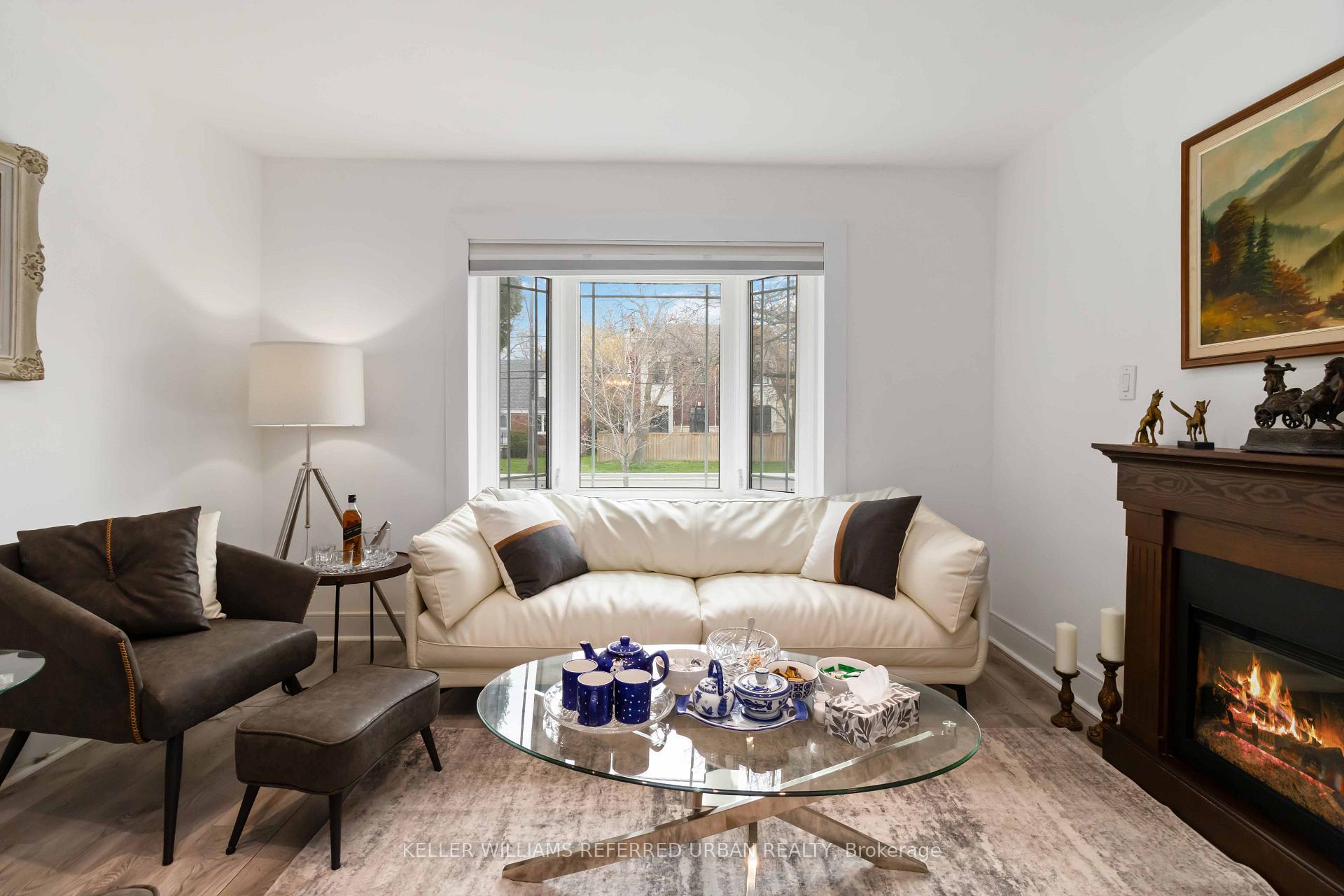 Photo 27 of 310 Senlac Road, North York, Willowdale West — HOMEH